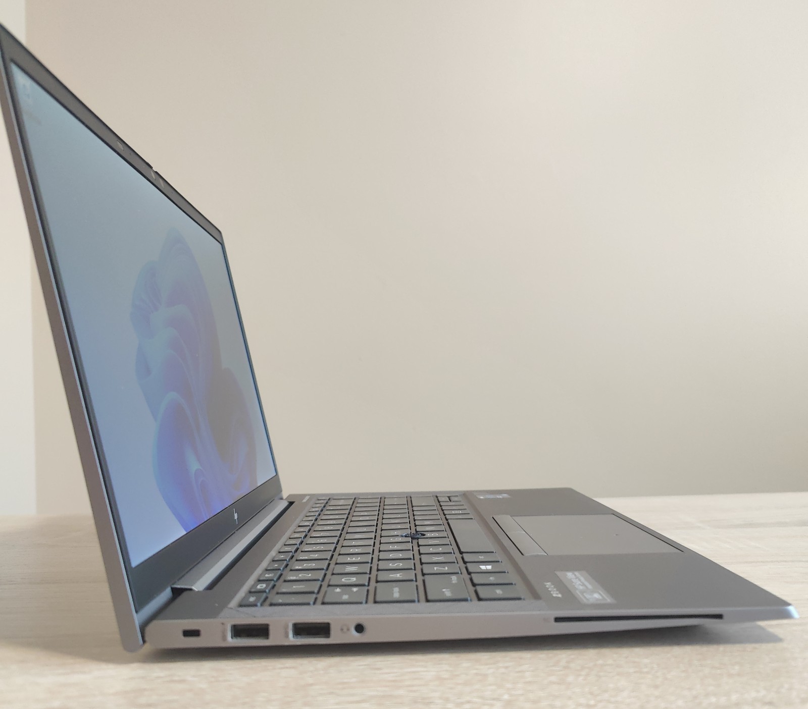 HP ZBook 15.6″ i5-1135G7 16GB 238GB SSD Iris Xe Win11 Home Notebook Gray