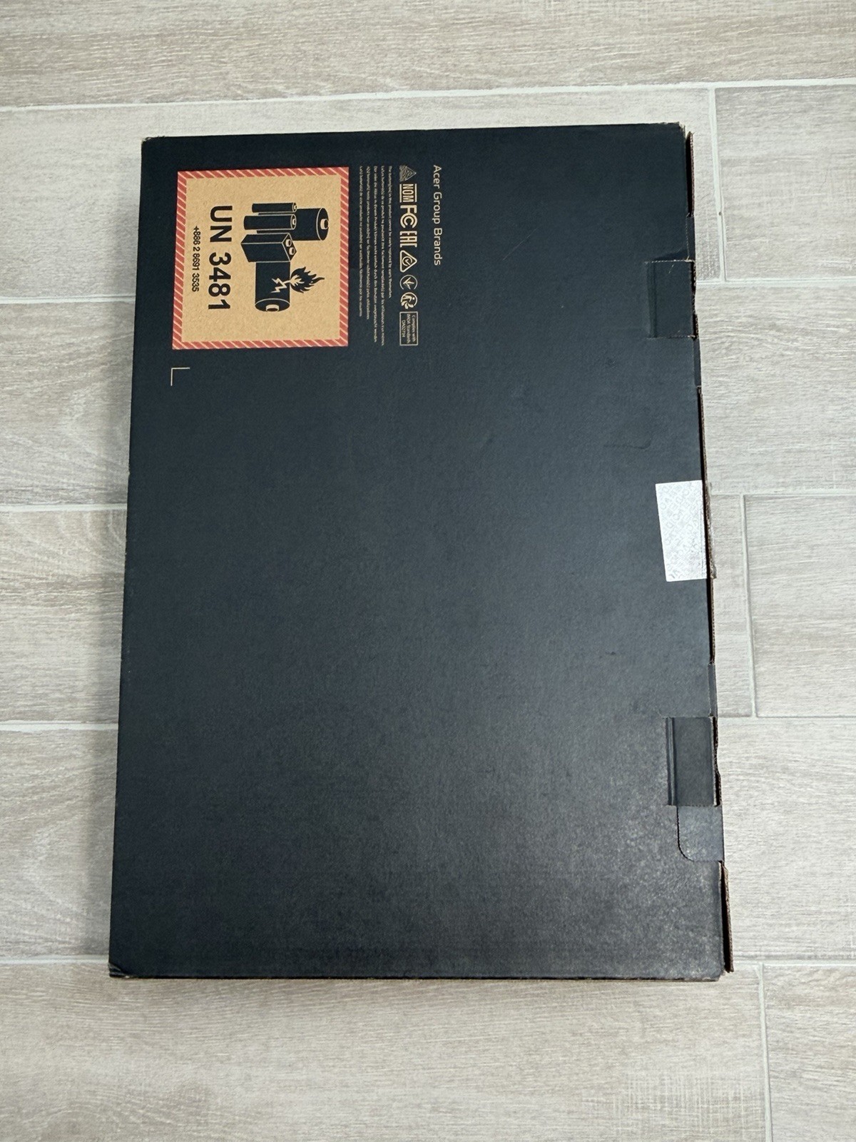 Acer Predator Triton 300 SE 16″ Core i7-12700H GeForce RTX 3060 8GB 1TB NVMe