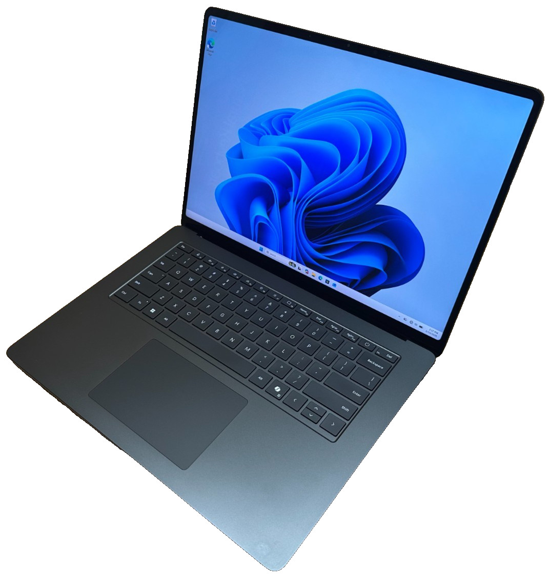 MICROSOFT SURFACE FOR BUSINESS LAPTOP CORE ULTRA 7 @ 2.20GHZ 32GB RAM 1TB SSD