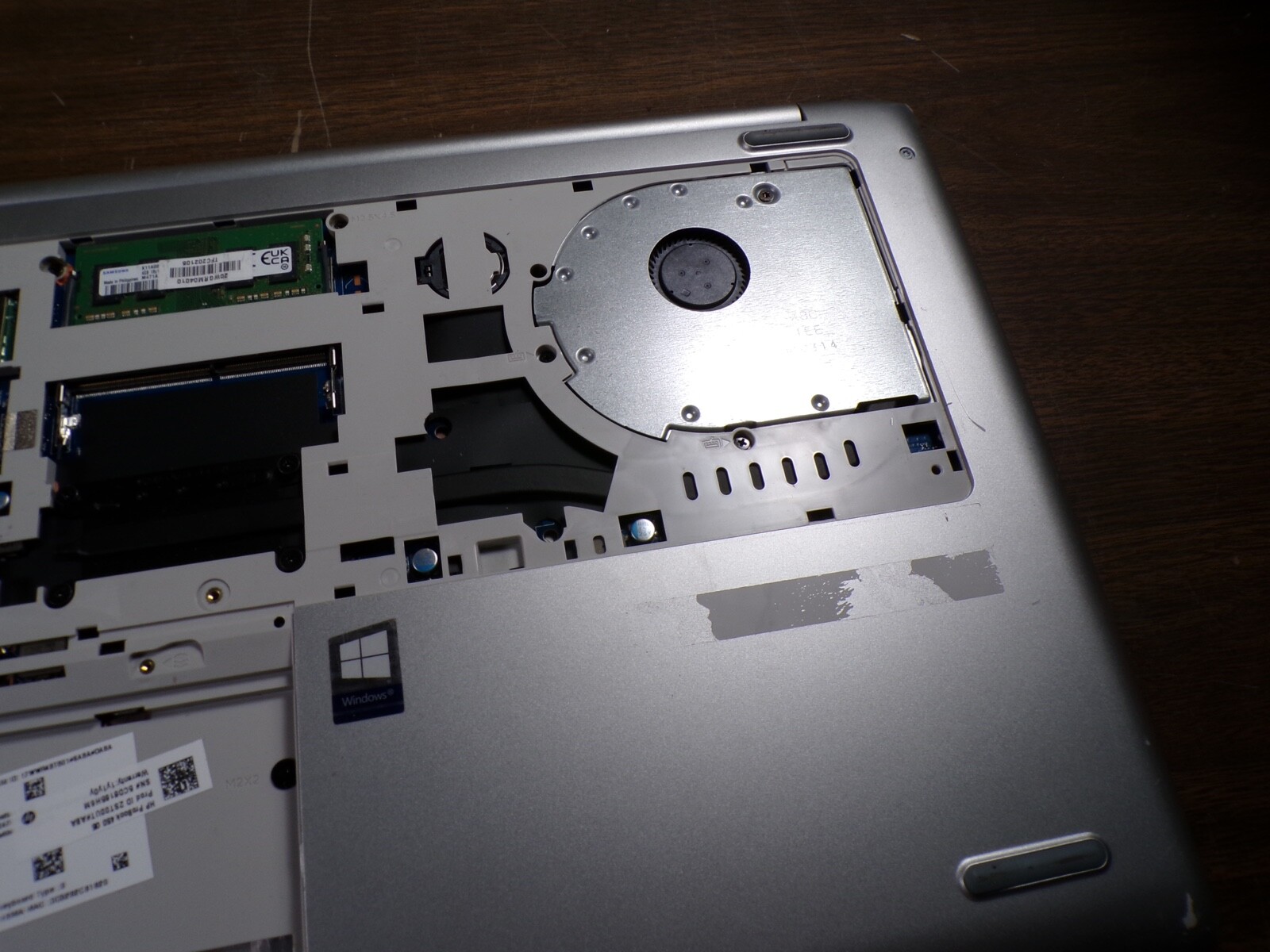 DELL LATITUDE 3580 INTEL CORE I3-6006U 2.00GHZ 8GB RAM