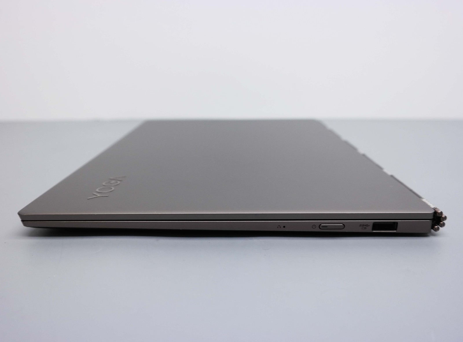 Lenovo Yoga 920 13.9″ i7-8550U 8GB 256GB Bronze READ