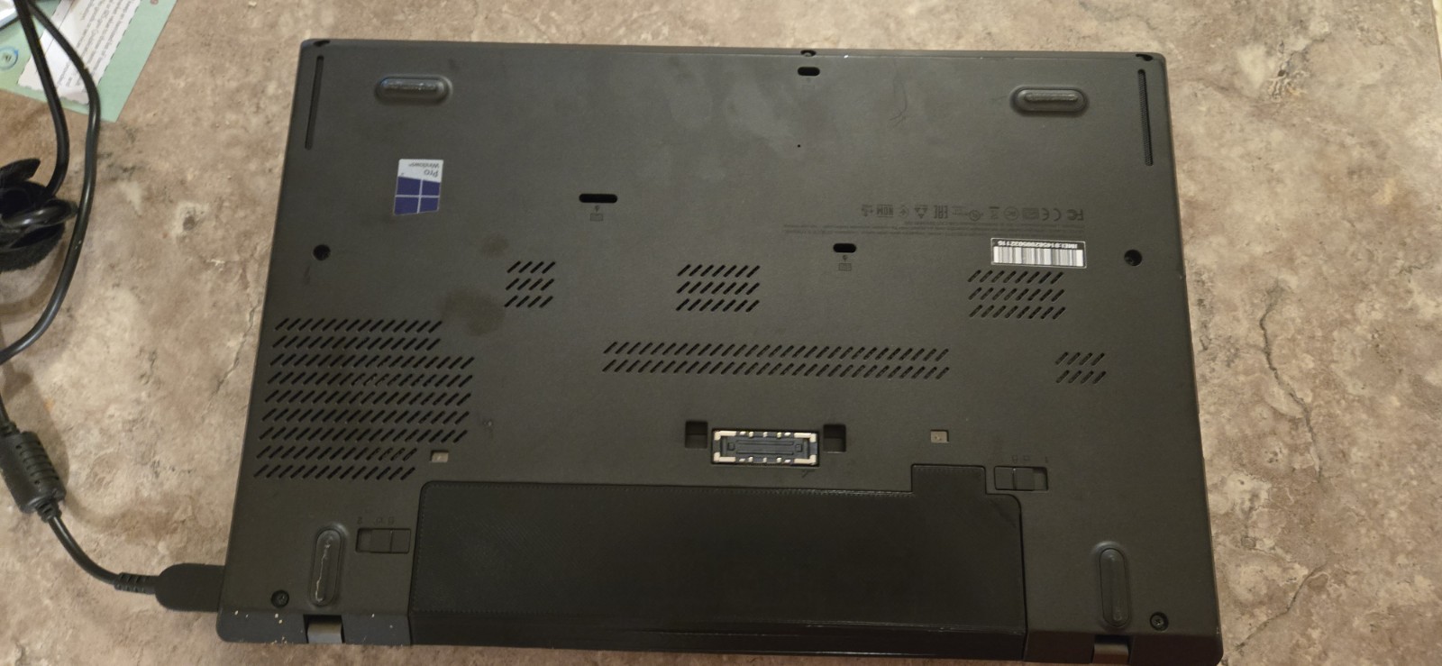 Lenovo ThinkPad T460 | i5-6300U (2.40GHz) | 8GB RAM | 250GB SSD
