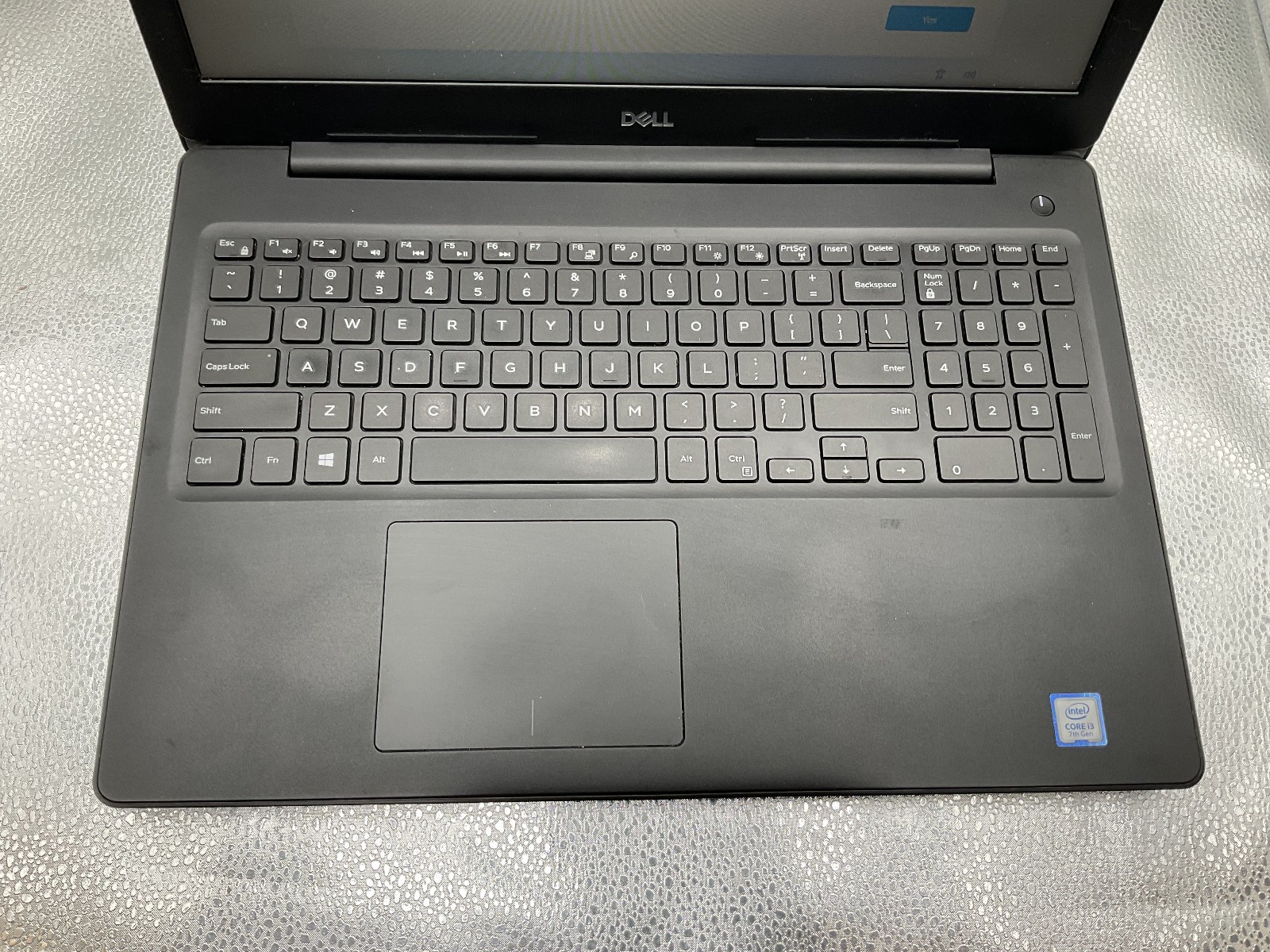 Dell Latitude 3590 14″ Laptop i3-7020U@2.30GHz 12GB RAM, 500GB SSD