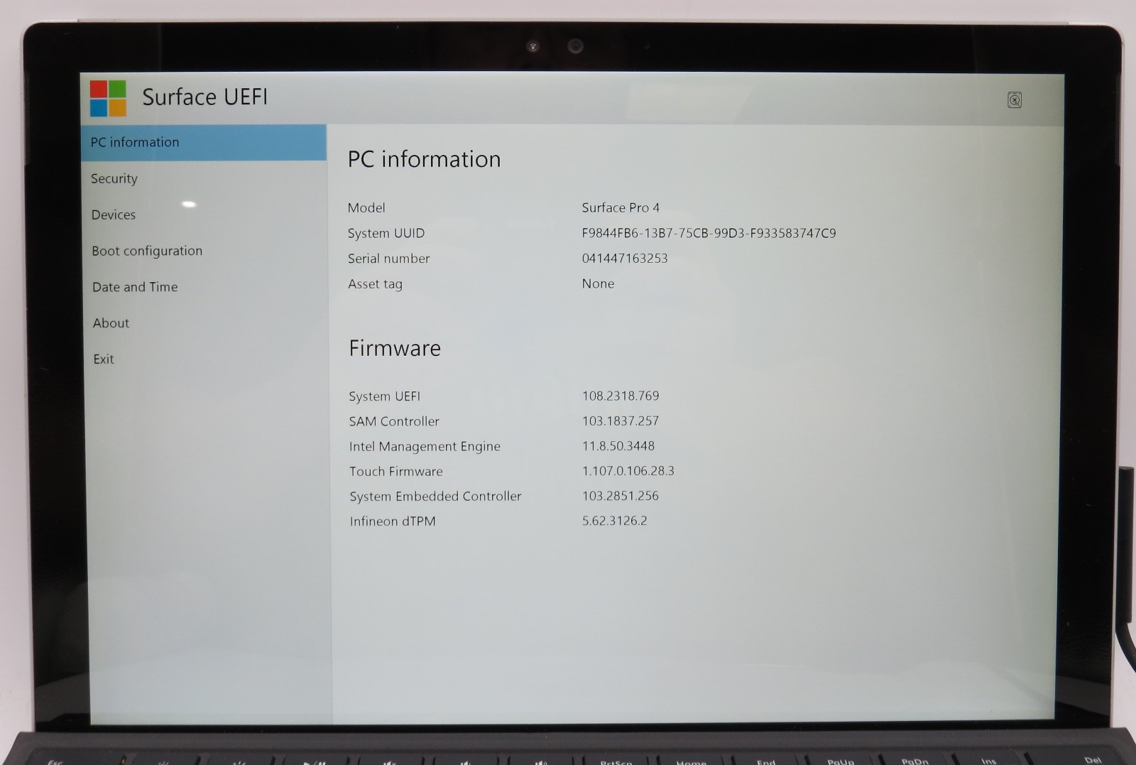 Microsoft Surface Pro 4 | i5-6300U@2.4GHz 8GB RAM 12″ 256GB HD No OS/AC