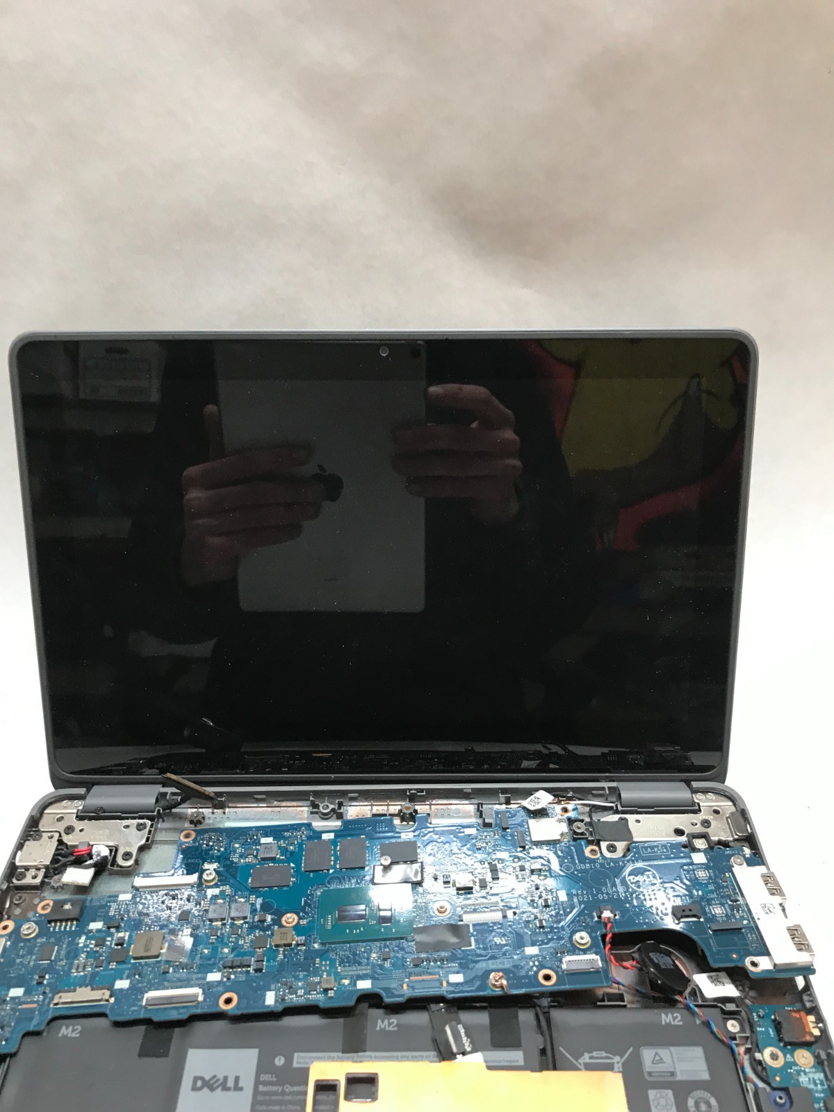 Dell Latitude 3120 11″ Intel Celeron 4GB RAM NO SSD/OS For Parts READ DESC! _ DW