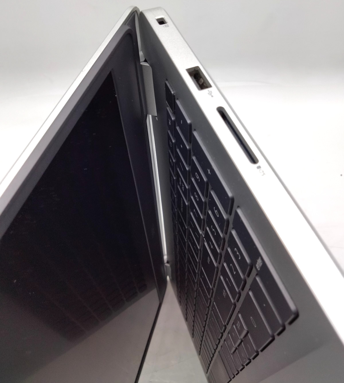 Dell Inspiron 5593 15″ Core i5-1035G1 boots to bios No Ram, No SSD laptop