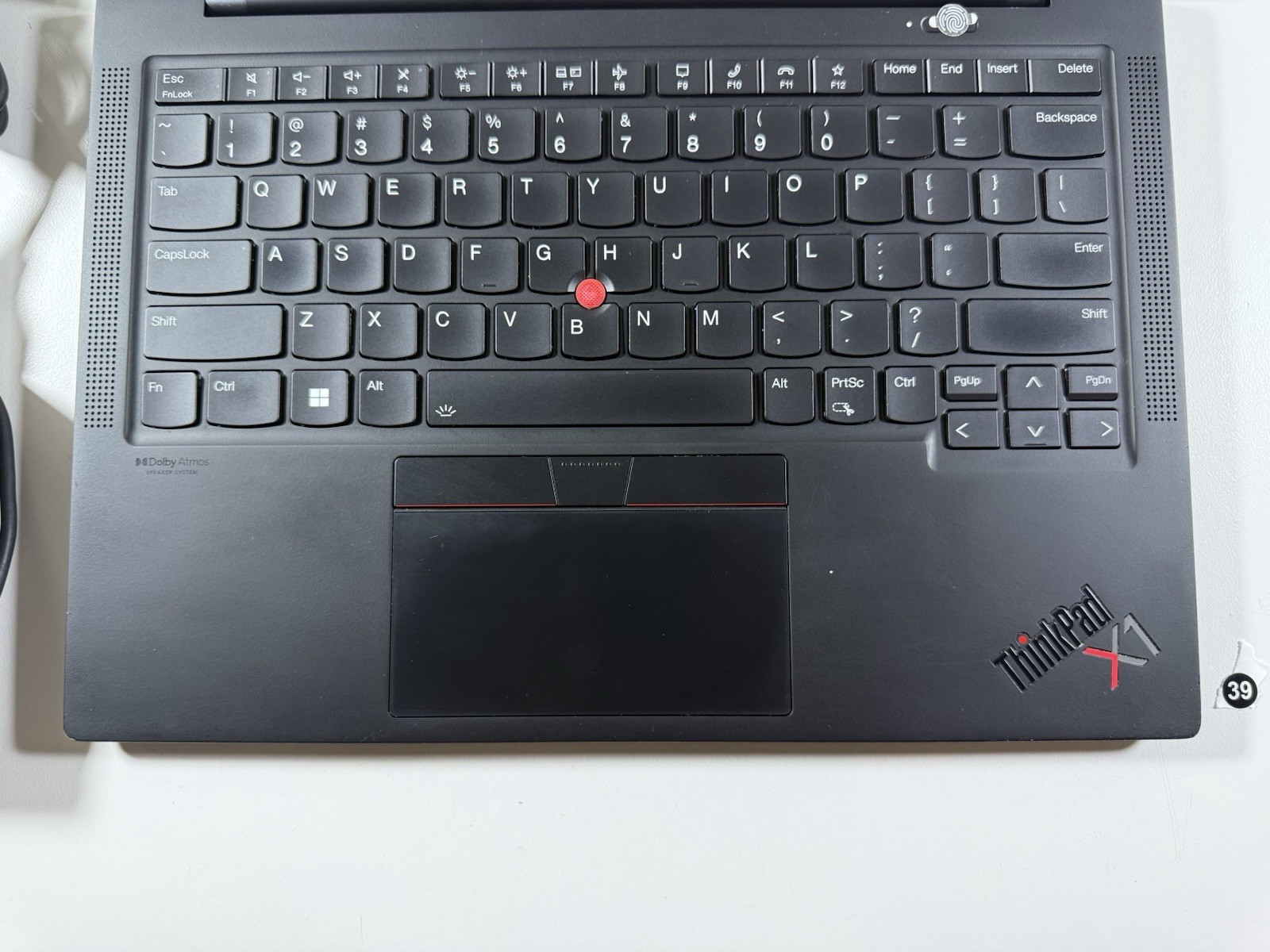Lenovo ThinkPad X1 Carbon 9th Gen 14″ Intel i7-1185G7 16GB DDR4 256GB Win 11