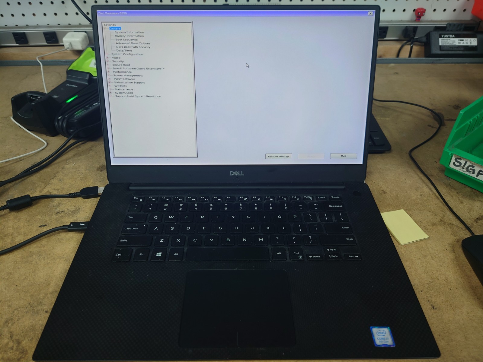 Dell Latitude 5490 14″ FHD i5-8350U 16GB RAM No OS/SSD