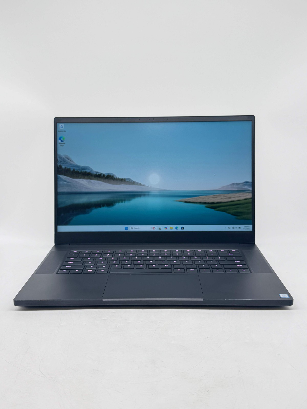 Razer Blade 15 RZ09-02385 15.6″ Core i7-8750H 8GB RAM 1TB SSD GTX 1060 Max Q