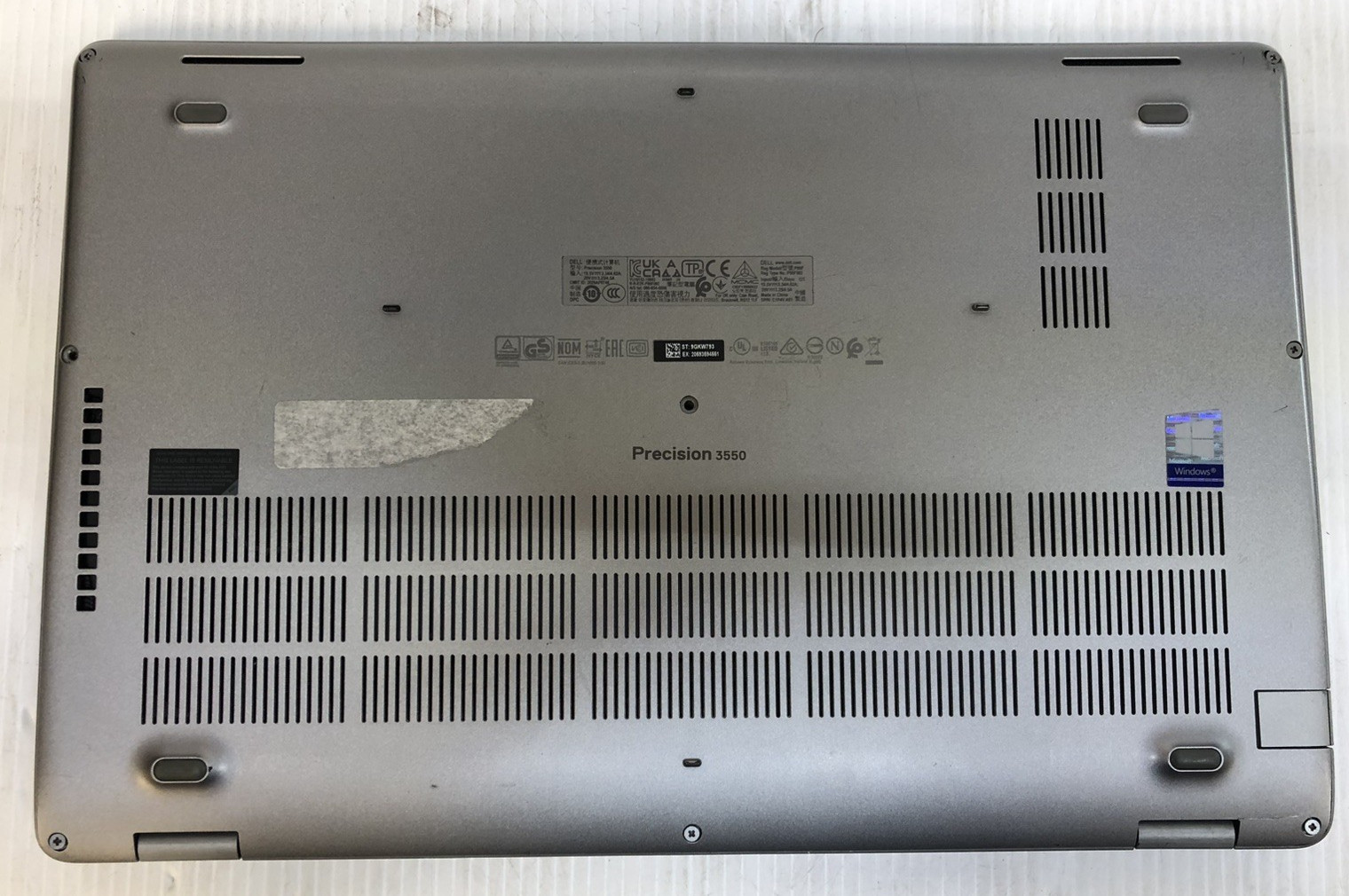 Dell Precision 3550 15.6″ i5-10310u | NO RAM/SSD/OS/Battery – DOES NOT POWER ON