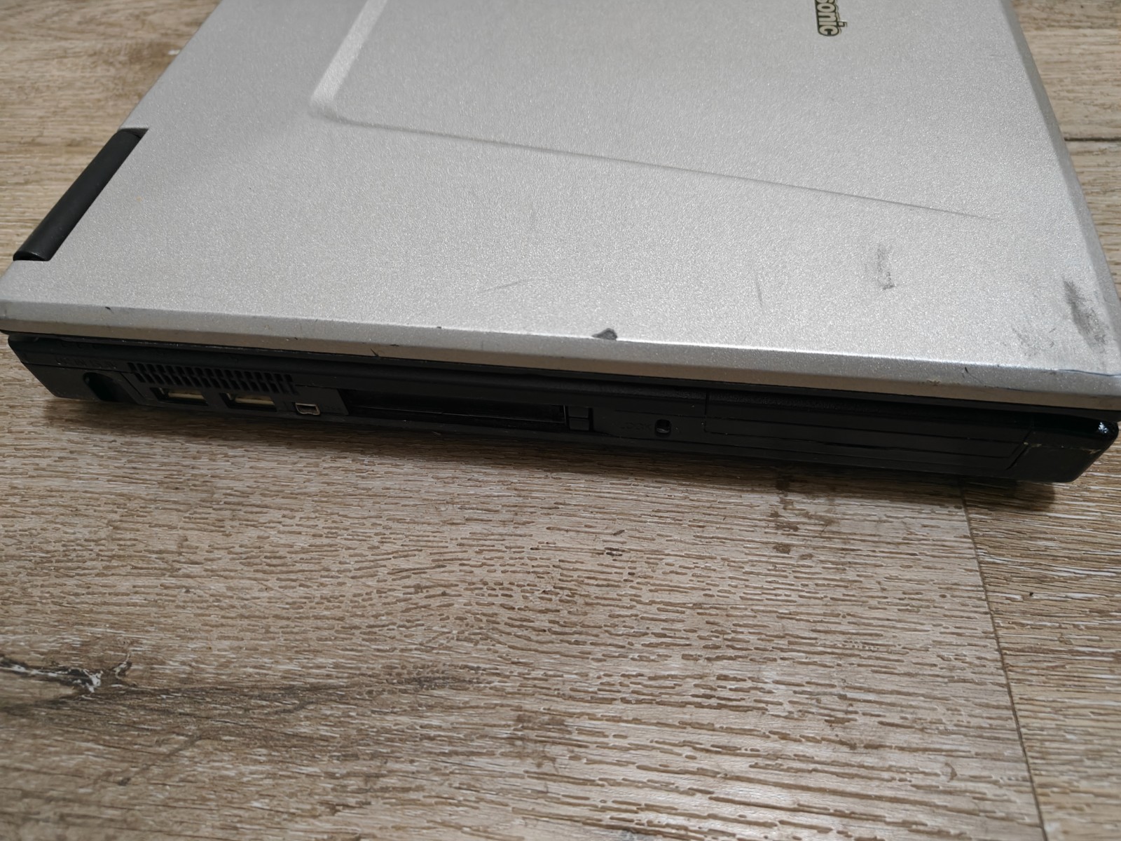 PANASONIC CF-51 -Intel T7200 CPU – 4096 RAM – 15″ 60GB HDD