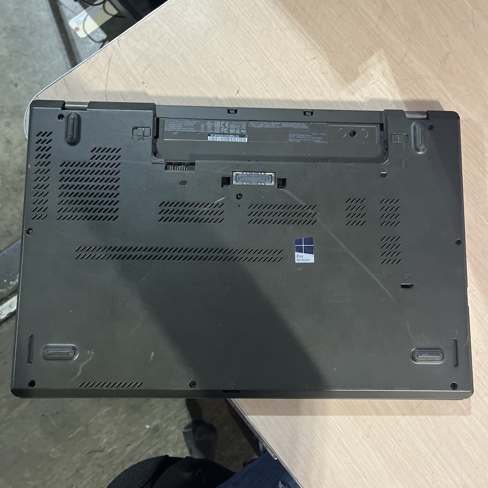 THINKPAD LENOVO T560 INTEL CORE I5-6300U 2.40GHZ 8GB RAM NO HD