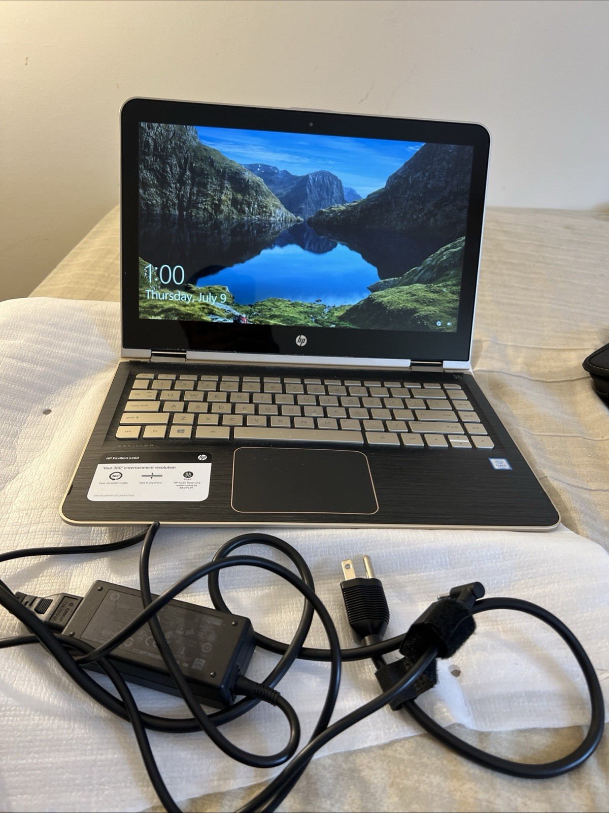 HP Pavilion x360 15-ER0225OD 15.6″ i5-1135G7 2.4GHz 8GB RAM 128GB SSD