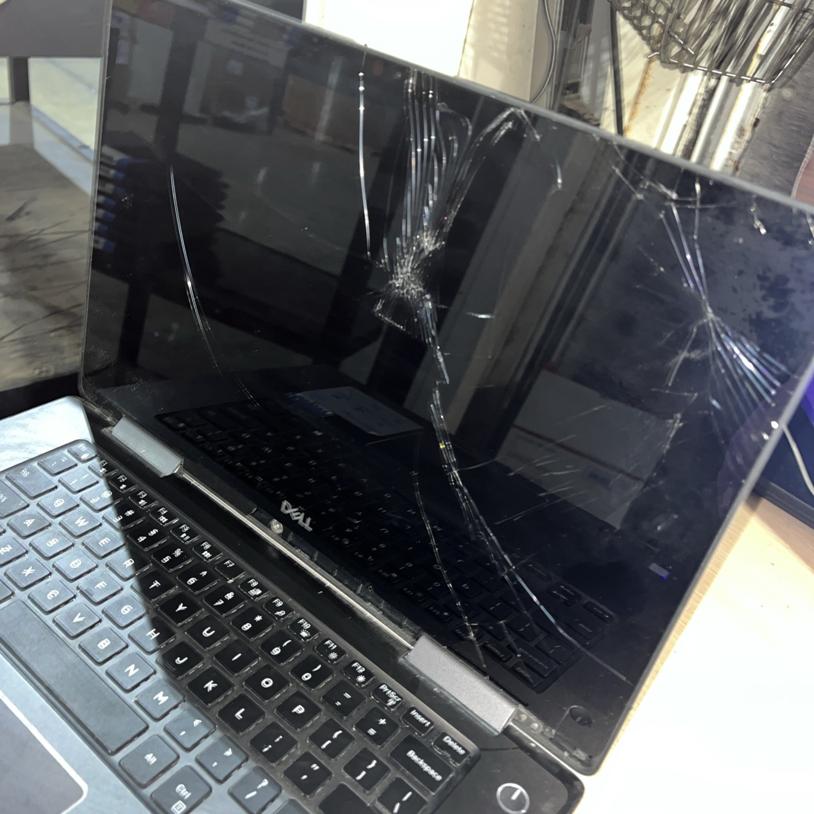 DELL INSPIRON 15 7000 2IN1 INTEL CORE I7 8TH GEN 8GB RAM NO HD