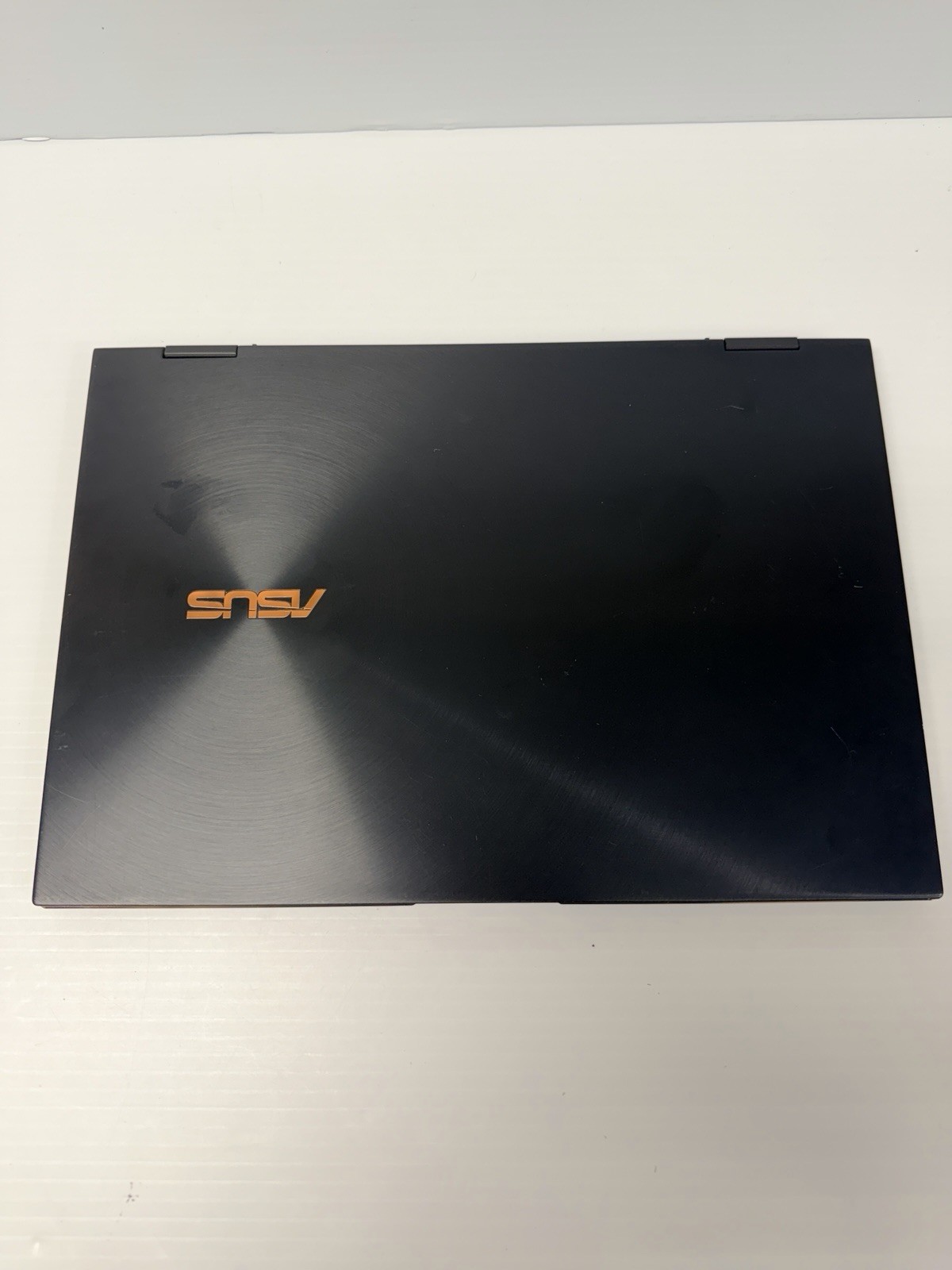 ASUS ZenBook UX371EA 13.3″ 4K Touch i7-1165G7 16GB RAM 1TB SSD Win 11 Pro