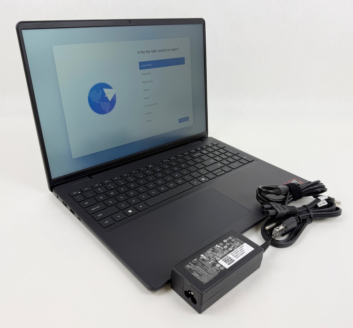 Dell 16 DC16255 16″ 1920×1200 FHD+ Touch Ryzen 7 250 32GB 2TB SSD W11H Laptop