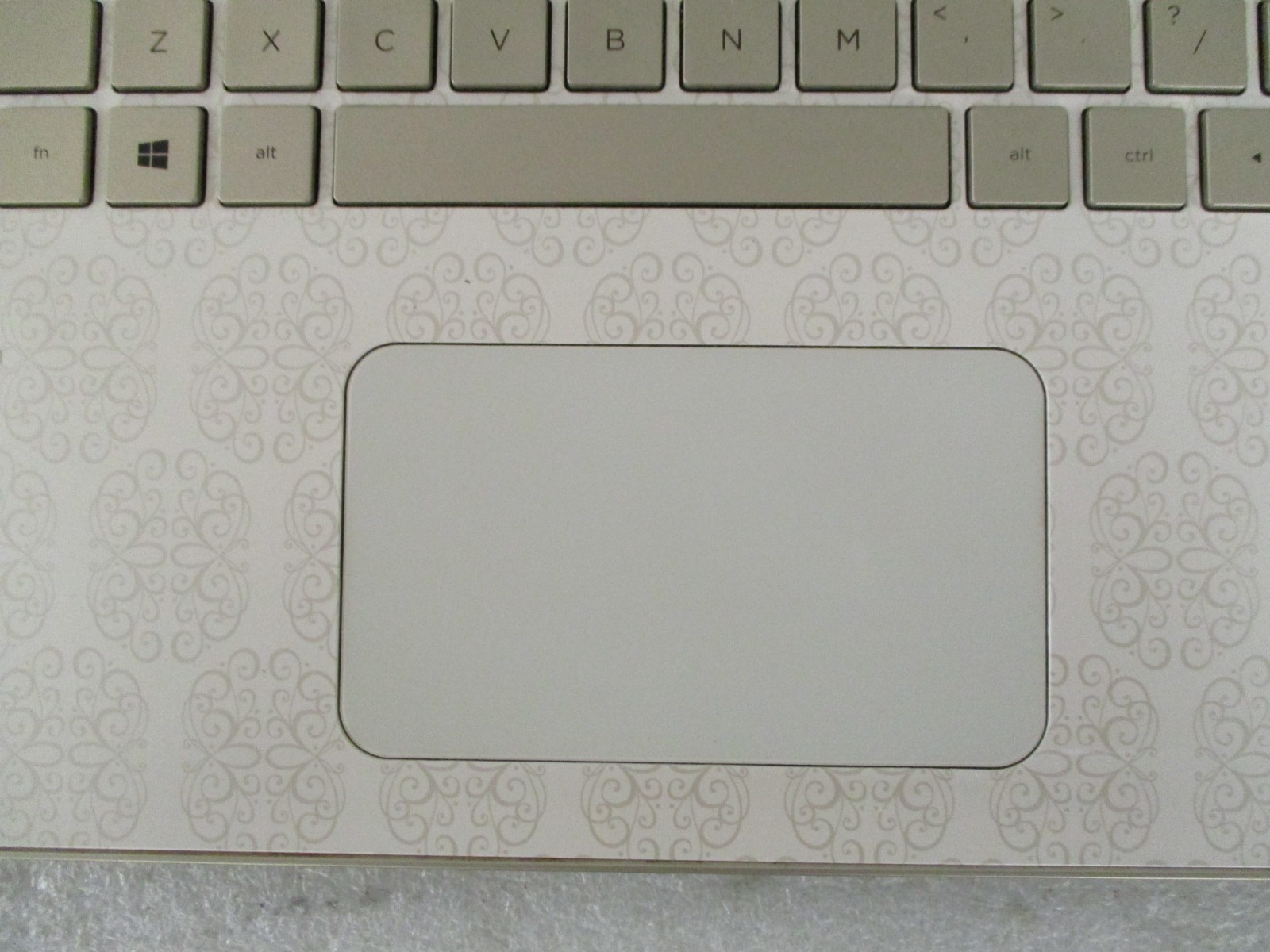 Hp 17-G205CY Intel Core i3-6100U 2.30 GHz 16GB RAM 500GB SSD WIN 11 HOME RARE!!
