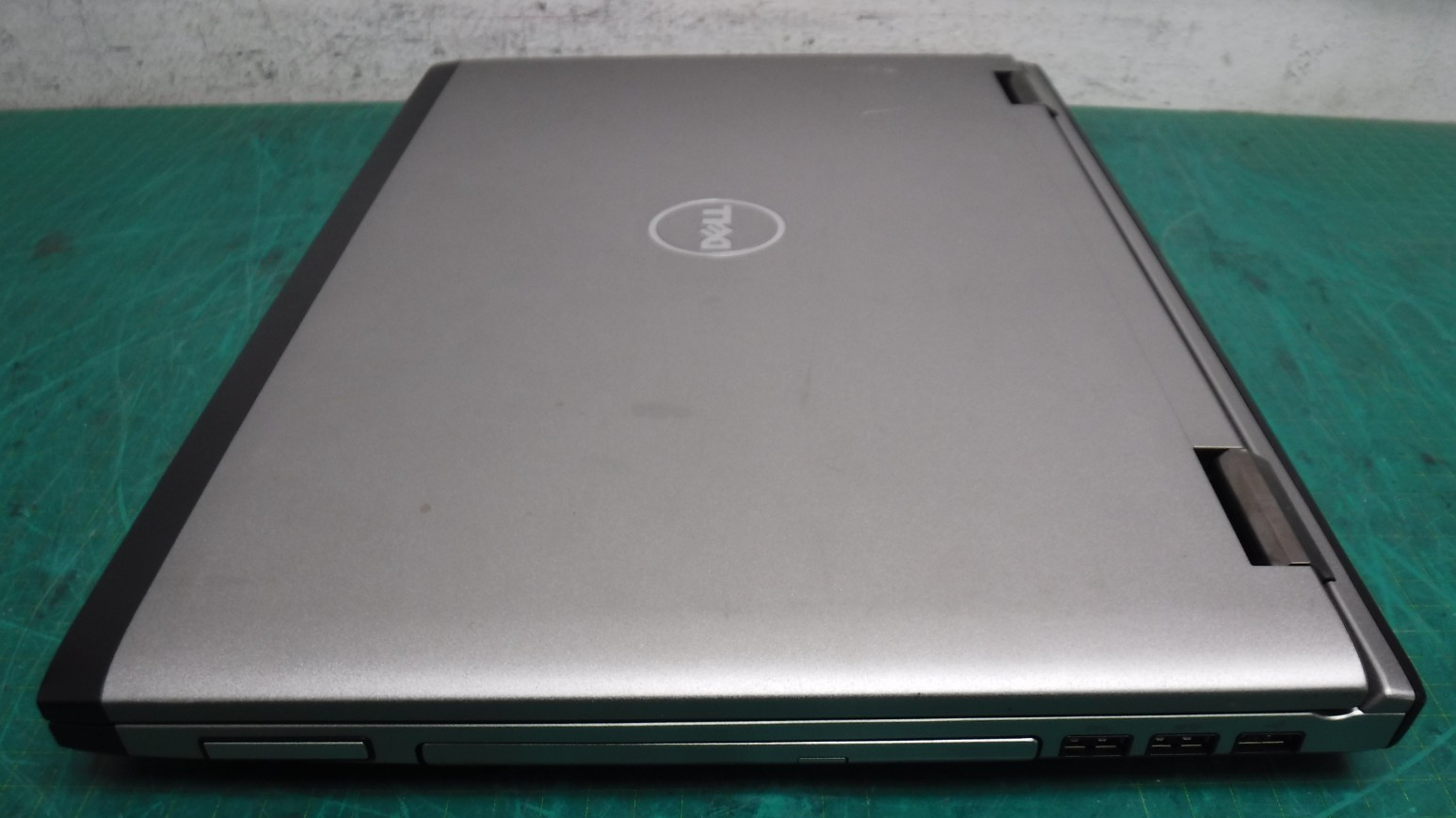 Dell Vostro 3750 – i5‑2410M – 4GB RAM – No SSD/OS