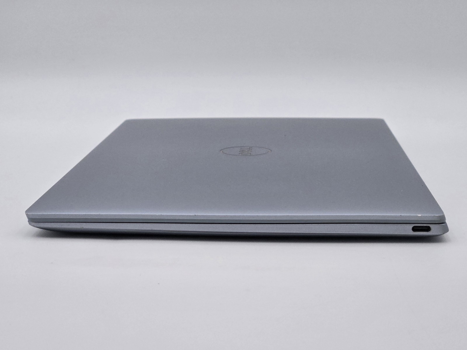 Dell XPS 9315 13″ FHD+ I7-1250U 512GB SSD 16GB W11 Webcam Backlit FP Reader