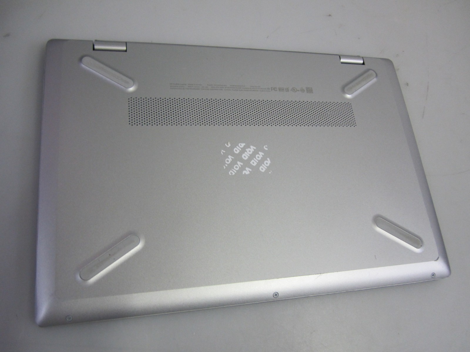 HP Pavilion 13-an0010nr i5-8265U 8GB 1.60GHZ 256GB M2SSD NO OS + AC LAPTOP READ