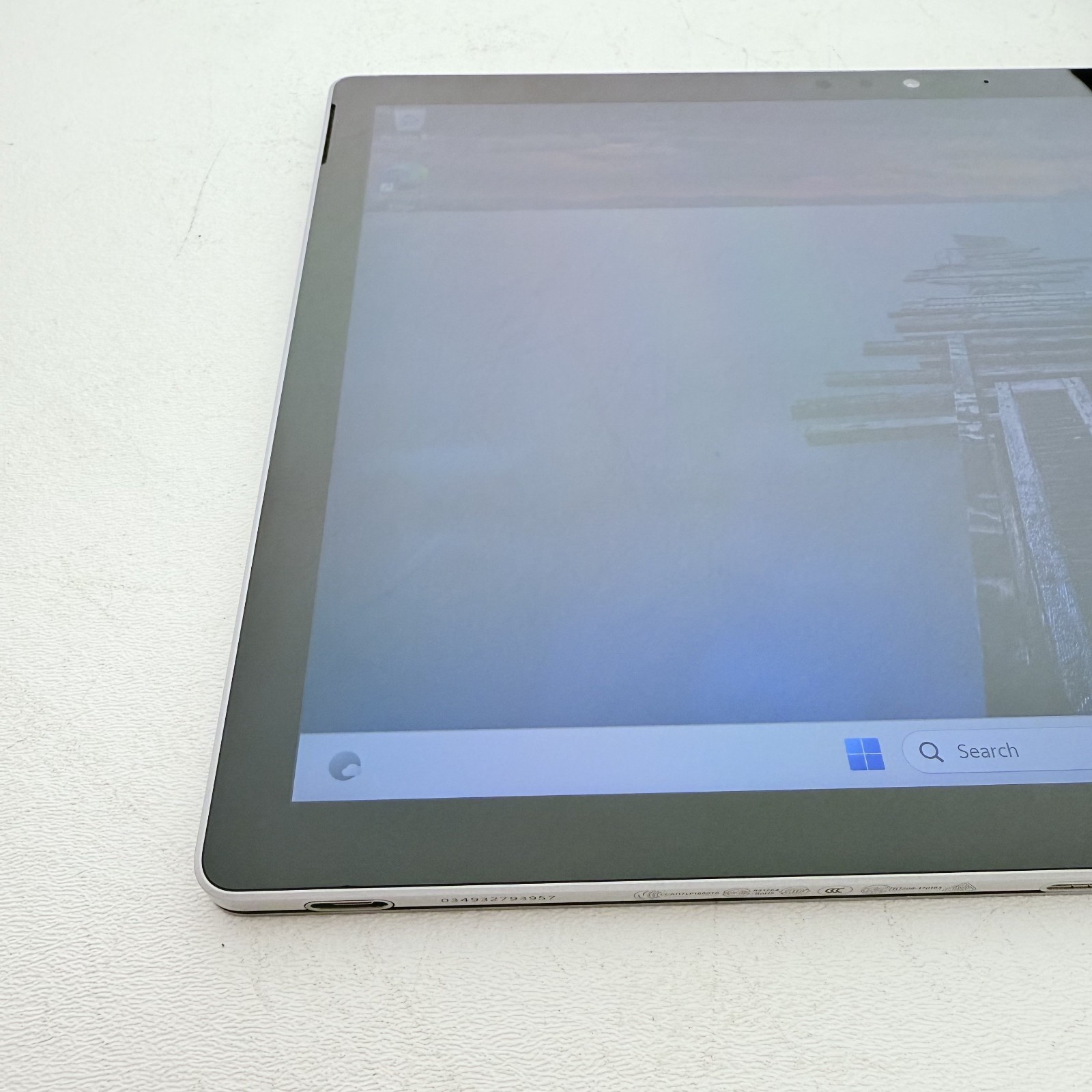 Microsoft Surface Book 2 Tablet 1832 i5 8GB RAM 256GB SSD – NO TOUCHSCREEN*READ*