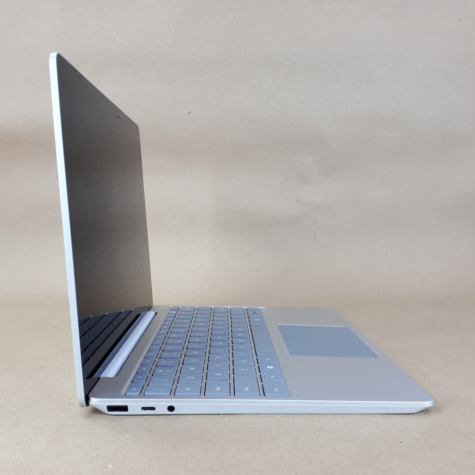 Microsoft Surface Laptop Go 3 2013 Touch i5-1235U 2.50 16GB RAM 256GB W11P H3964