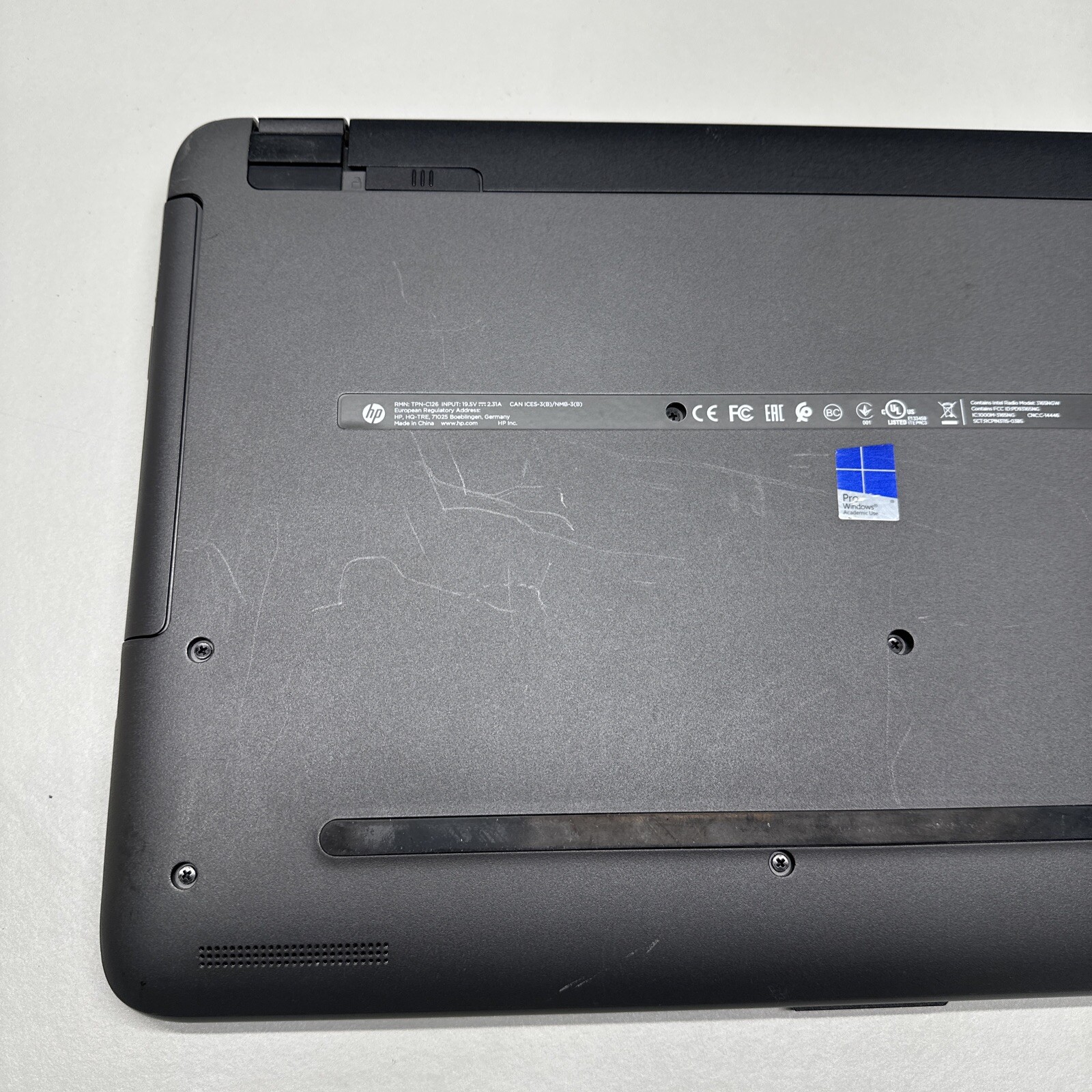 HP TPN-C126 15.6″ Laptop 465GB HDD 4GB RAM AMD E2-7110 1.80 GHz CPU Radeon R2
