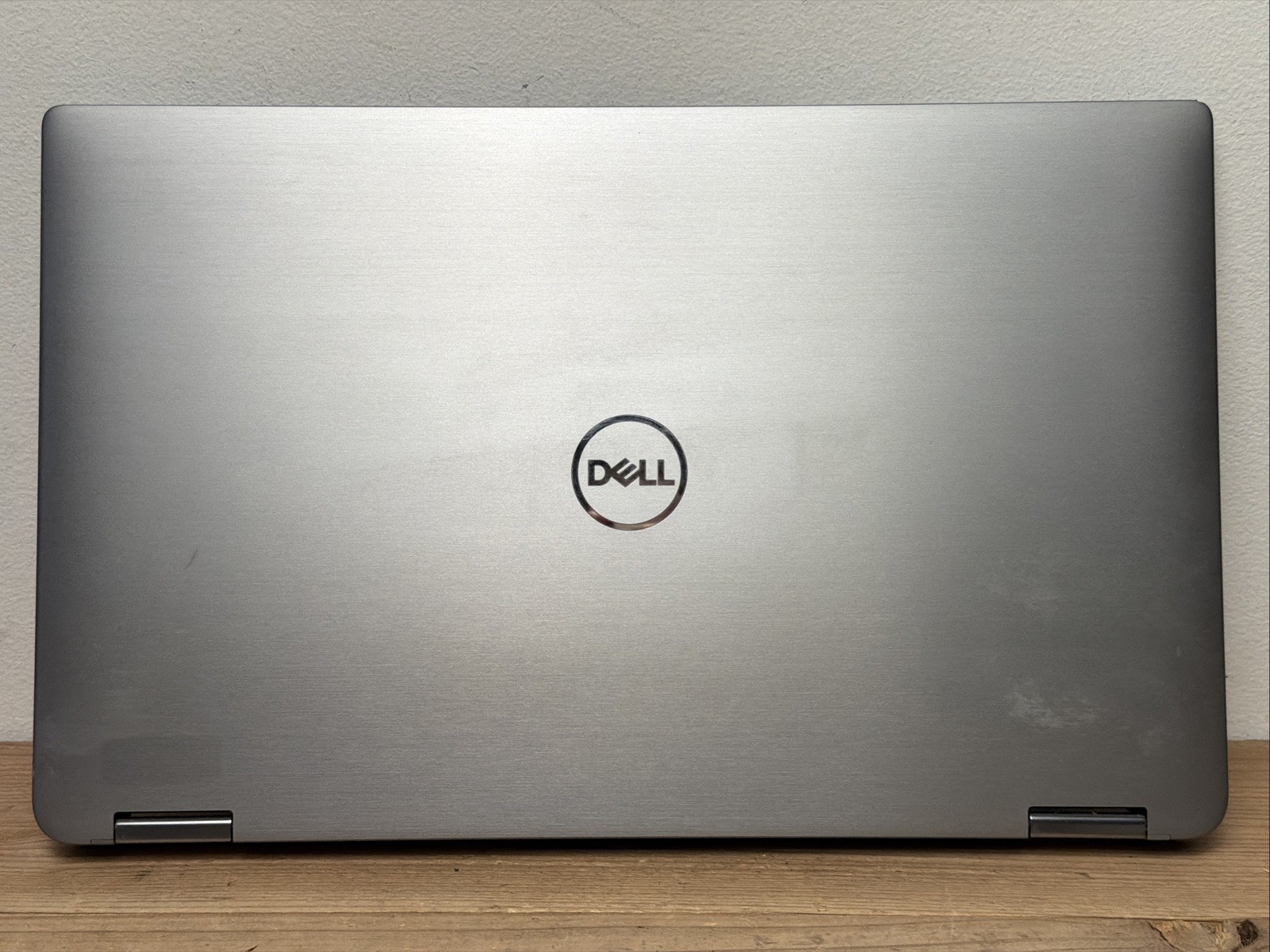 Dell Latitude 7400 14″ 2-in-1 Laptop Intel(R) Core(TM) i5-8265U CPU @ 1.60 GHZ