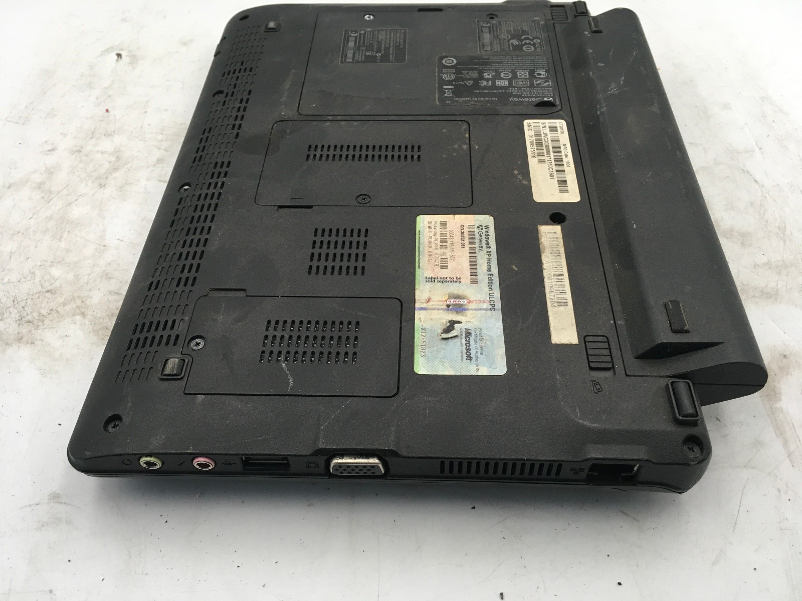 GATEWAY XF KAV60 – BOOTS TO BIOS – INTEL ATOM N270 – 1GB RAM – 10″ -READ DESC-BB