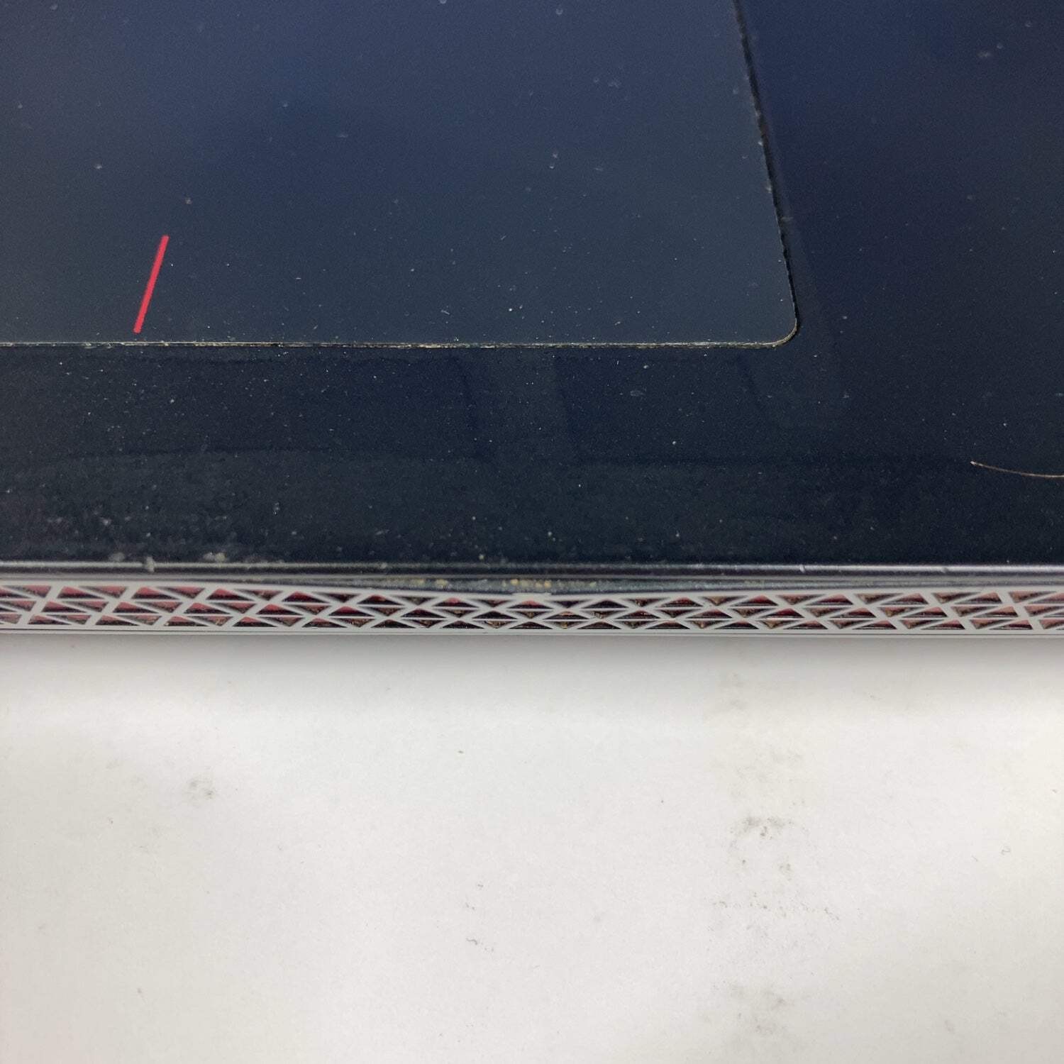 Broken Dell Inspiron 7000 15.6″ i5-7300HQ 2.5GHz 8GB RAM 256GB HDD GeForce READ