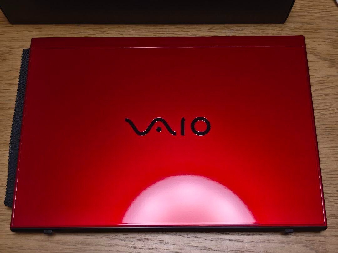 VAIO SX14 RED EDITION Windows 11 Home Intel Core i7 1065G7 Notebook PC d725