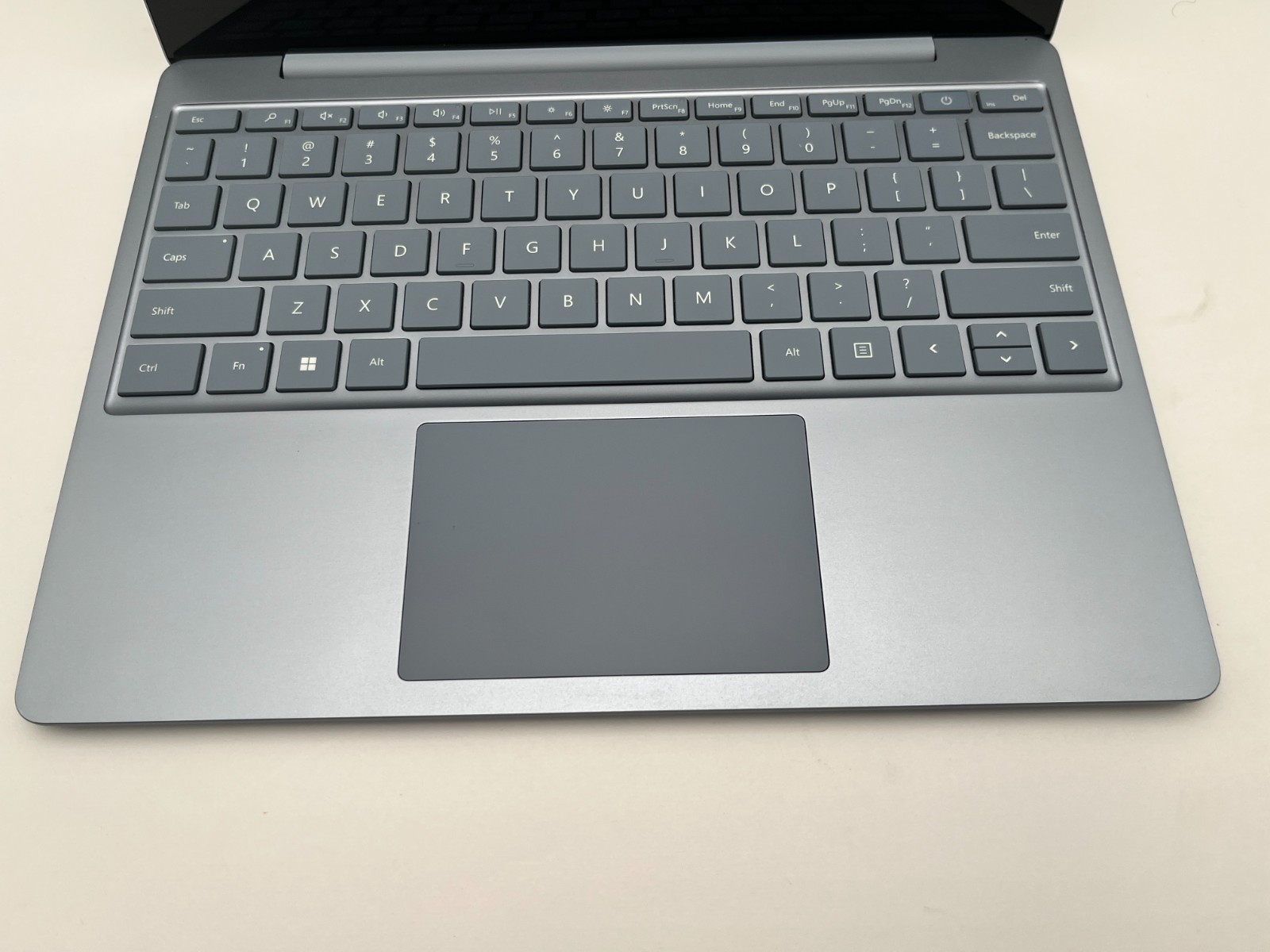 MICROSOFT SURFACE LAPTOPGO 2 (2013) i5-1135G7 8GB DDR5 RAM 128GB NVME WIN 11 PRO