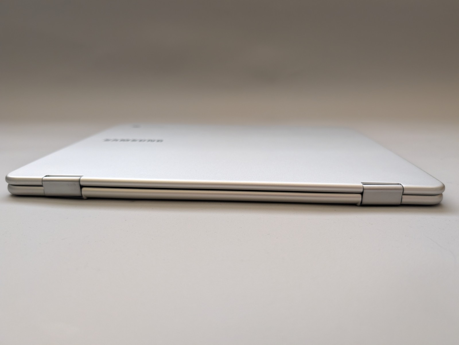 SAMSUNG Chromebook Plus 12.3-Inch (32GB, ARM Cortex-A Series, 2GHz, 4GB) Laptop