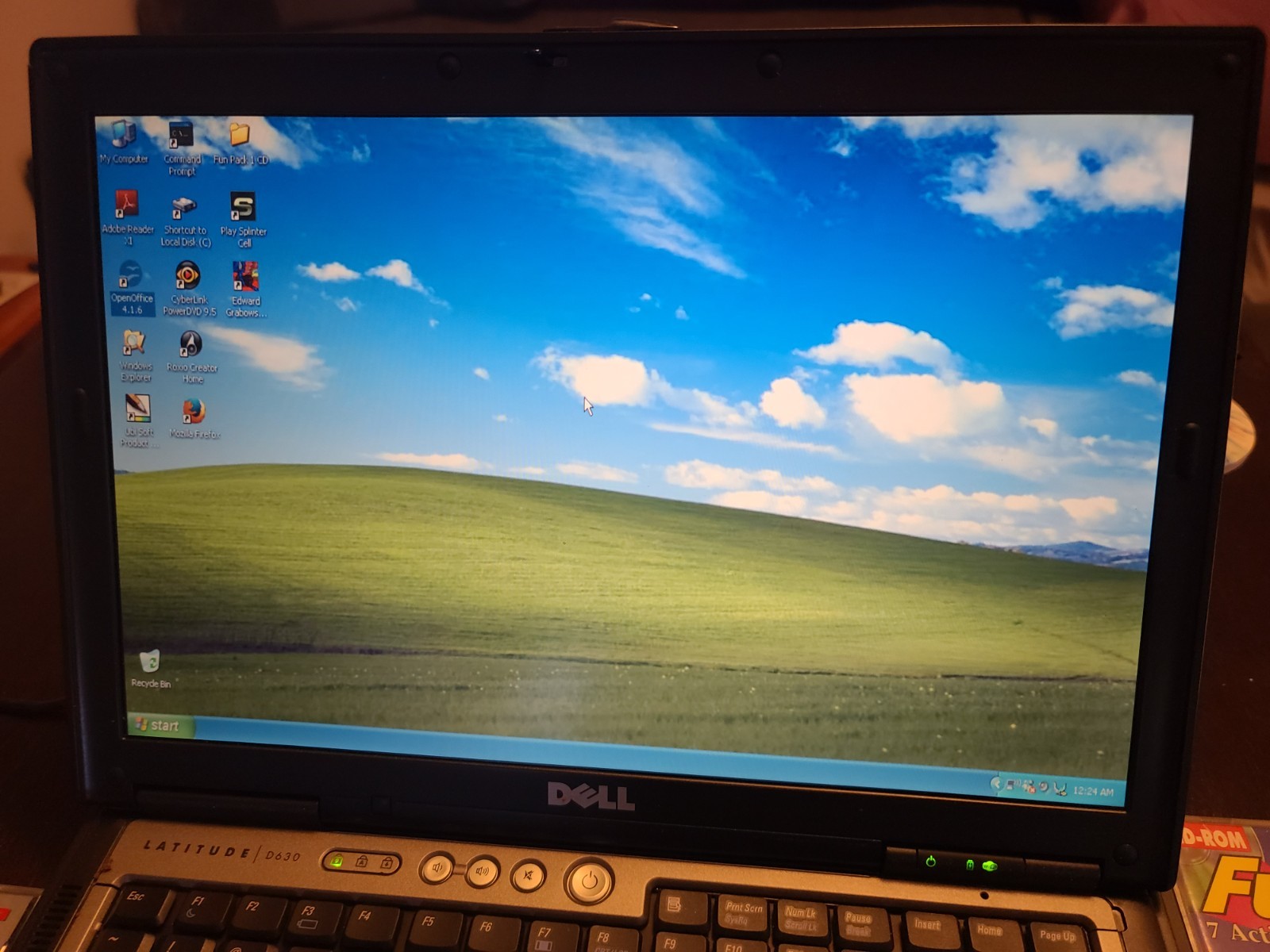 Dell Latitude D620/D630 Laptop Duo 2, 2GB RAM , 80GBHD Win XP Home Edition