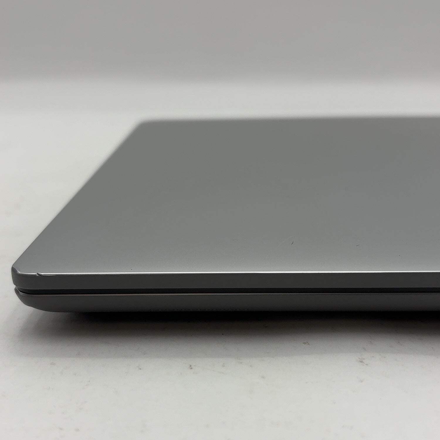Lenovo IdeaPad 1 MMC 14″ Pentium Silver N6000 1.1GHz 4GB RAM 128GB SSD