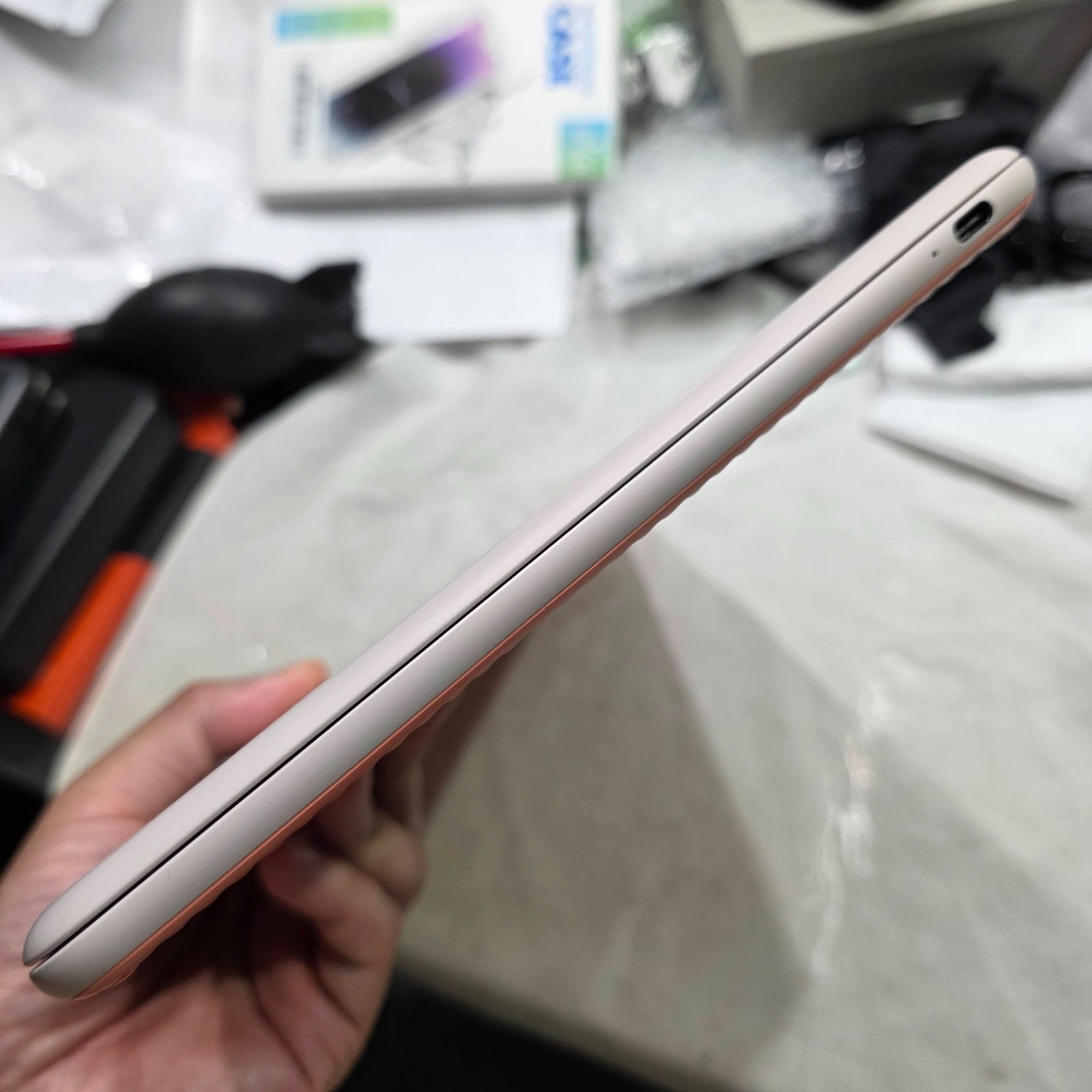 Google Pixelbook Go – NOT PINK – Chromebook 4K/UHD TOUCH i7-8th Gen 16GB 256GB
