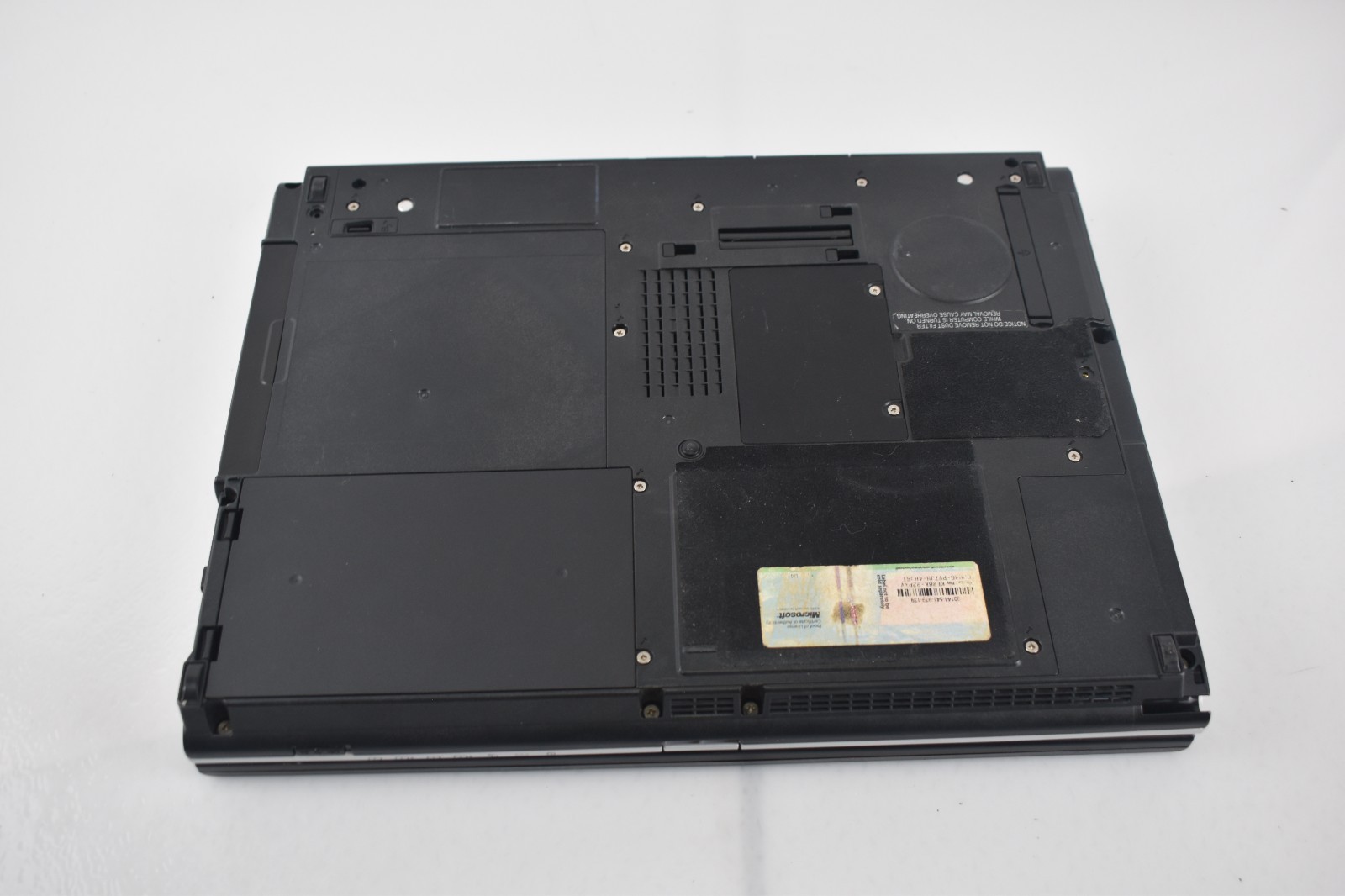 FUJITSU LIFEBOOK T SERIES T900 – BOOTS TO BIOS – INTEL I5 M520 – NO RAM- READ