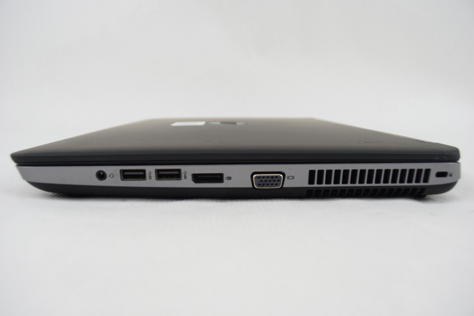 HP ProBook 650 G1 Intel Core i3-4000M 2.4GHz 4 GB 15.5″ NO HDD or OS