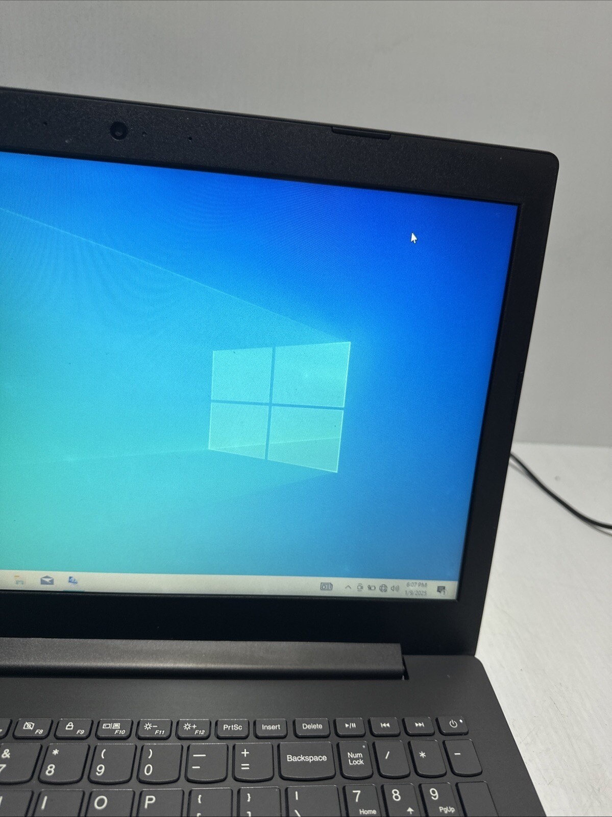 Lenovo 80XR 15″ Laptop Intel Pentium N4200 4gb Ram 1 TB HDD Windows 10 Home