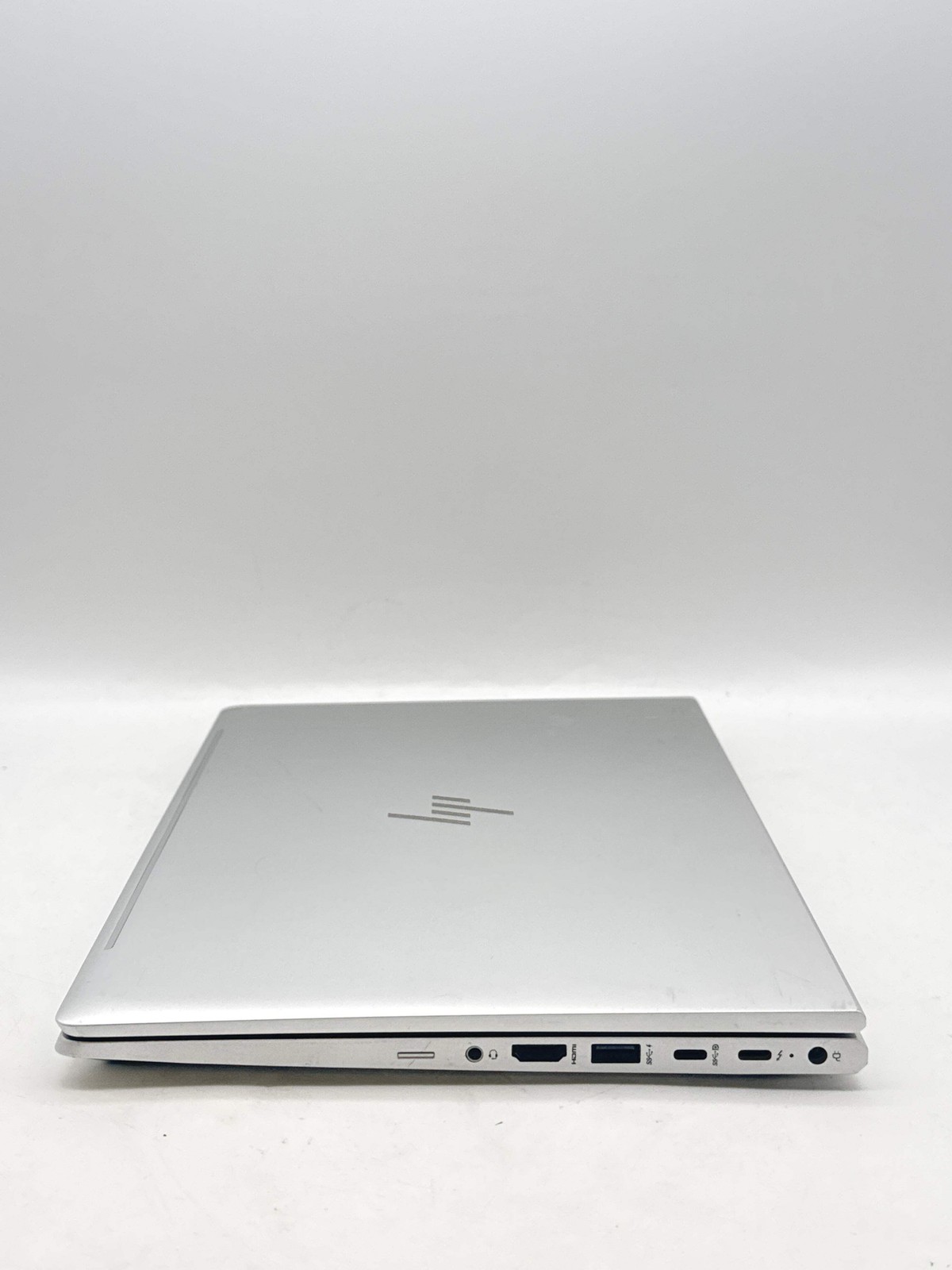 HP EliteBook 640 G10 14.0″ FHD Touch Core i5-1335U 1.30GHz 256GB SSD 8GB RAM