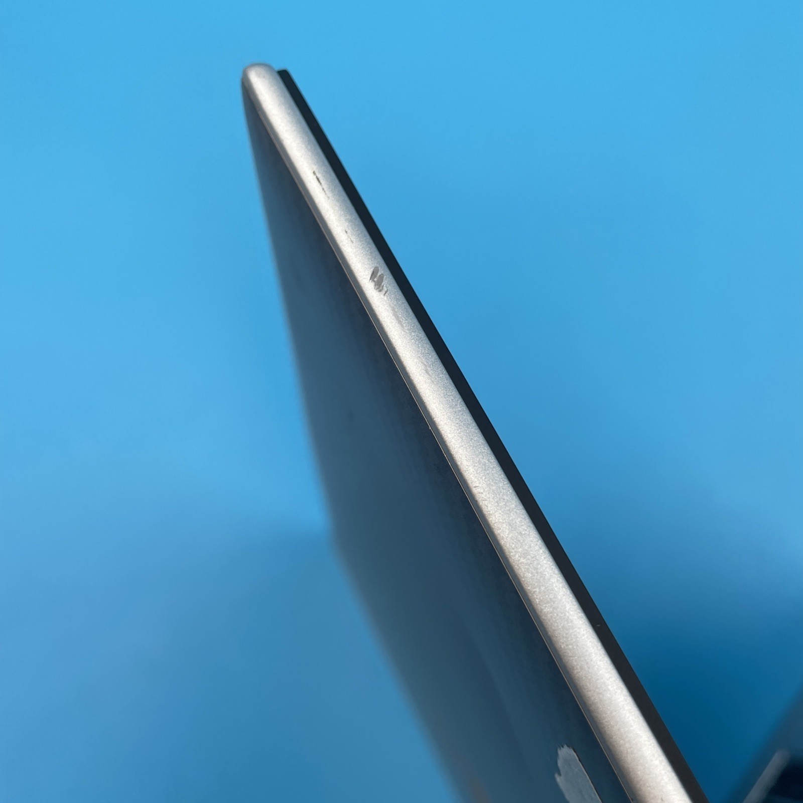 HP EliteBook 840 G10 | i5-1345U | 16GB RAM | 256GB SSD | WIN 11 PRO | 76% BATT