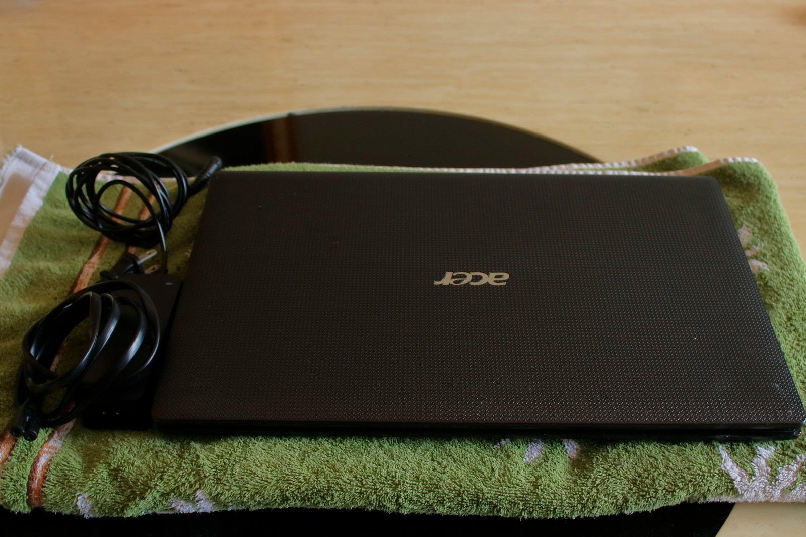 Acer Aspire 5742 (Core i5-580M, 512GB SSD, 8GB RAM, Win10) (Read Desc, See Pics)