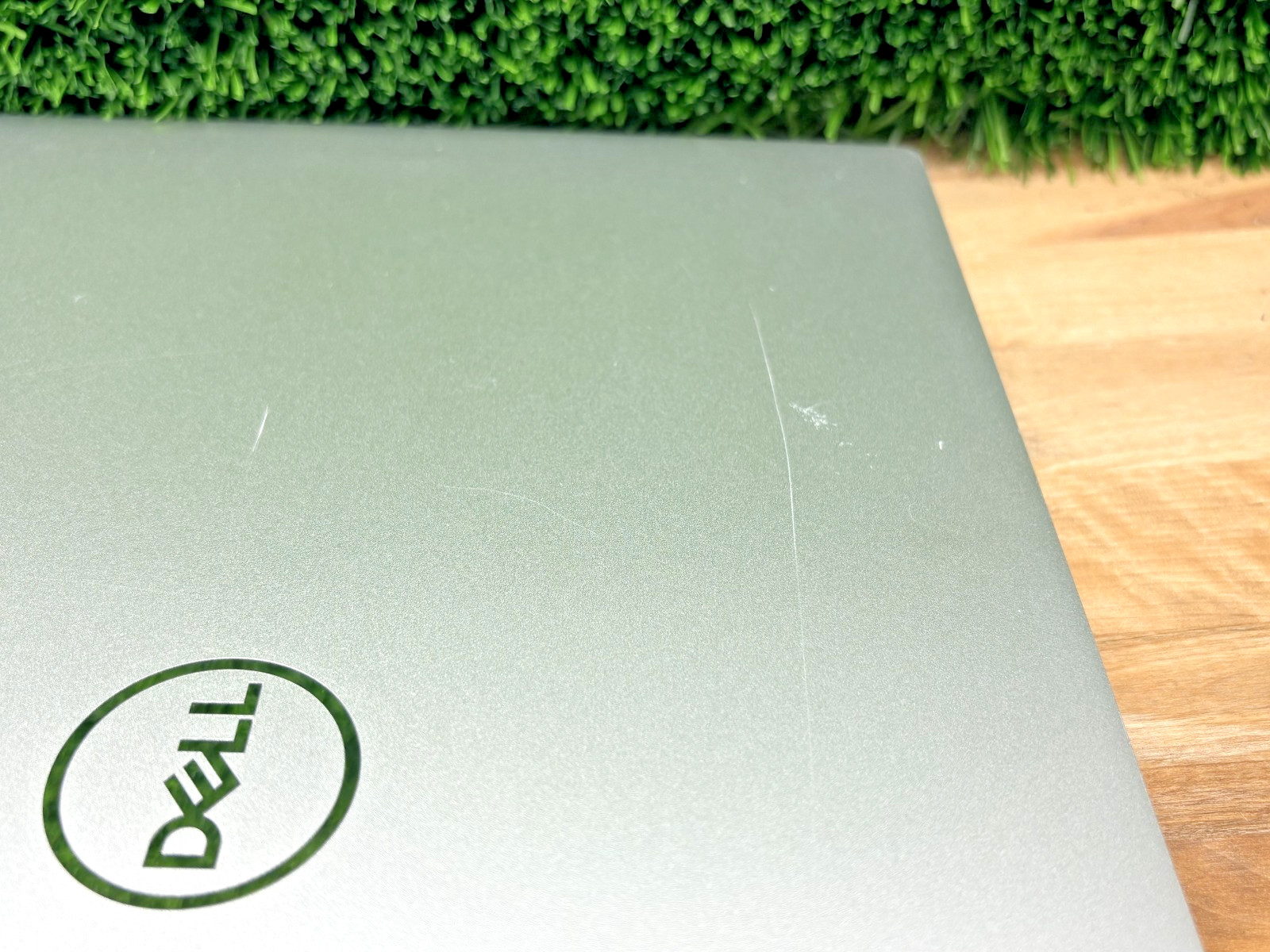 Dell XPs 15 9500 Intel i9-10th Gen 2.40GHz 16GB RAM 512GB SSD Windows 11 Pro*