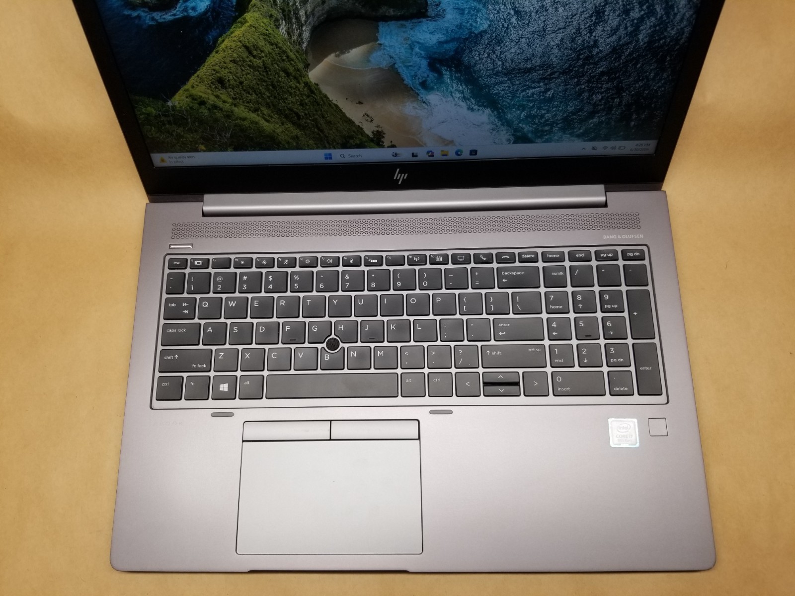 HP Zbook 15u G5 15.6″ Laptop i7-8550U,16GB RAM 256GB SSD PRO WX 3100 WIN 11 PRO