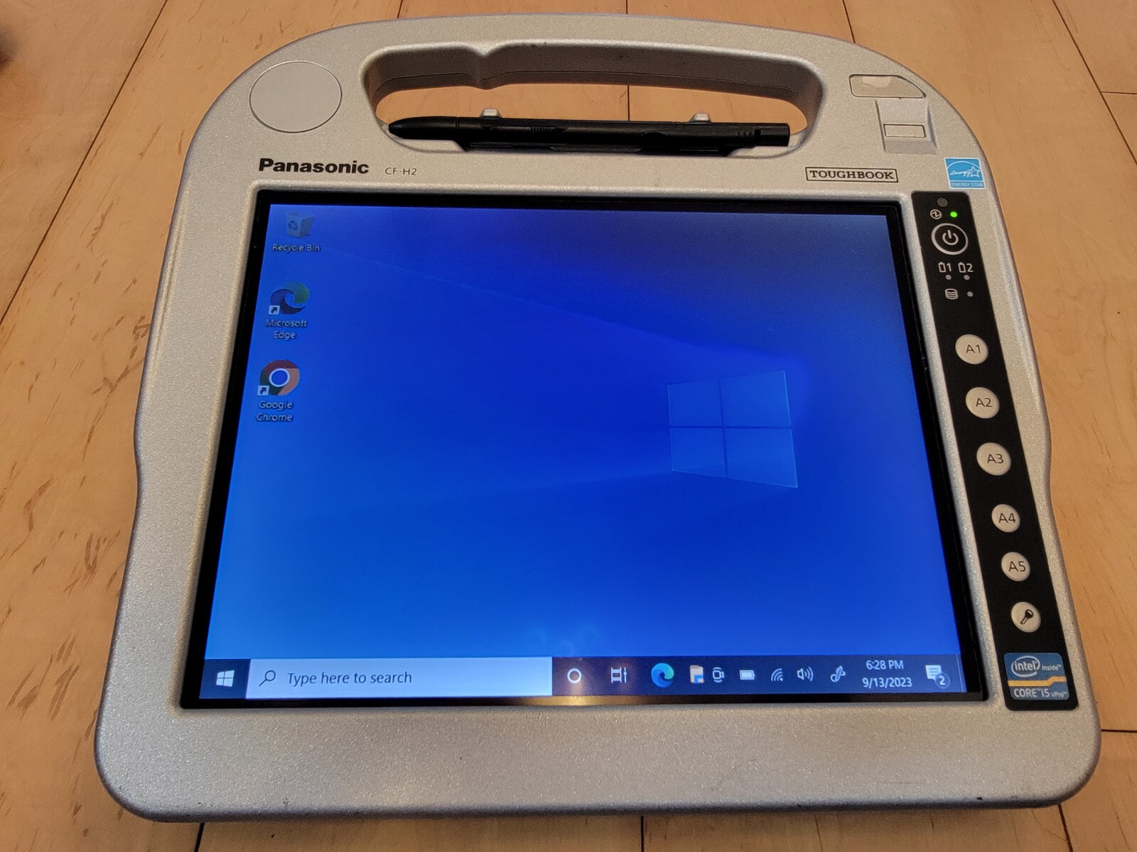 Panasonic CF-H2 Rugged Tablet Computer i5-3427U 4GB 256G WiFi 2 BATTERIES Stylus