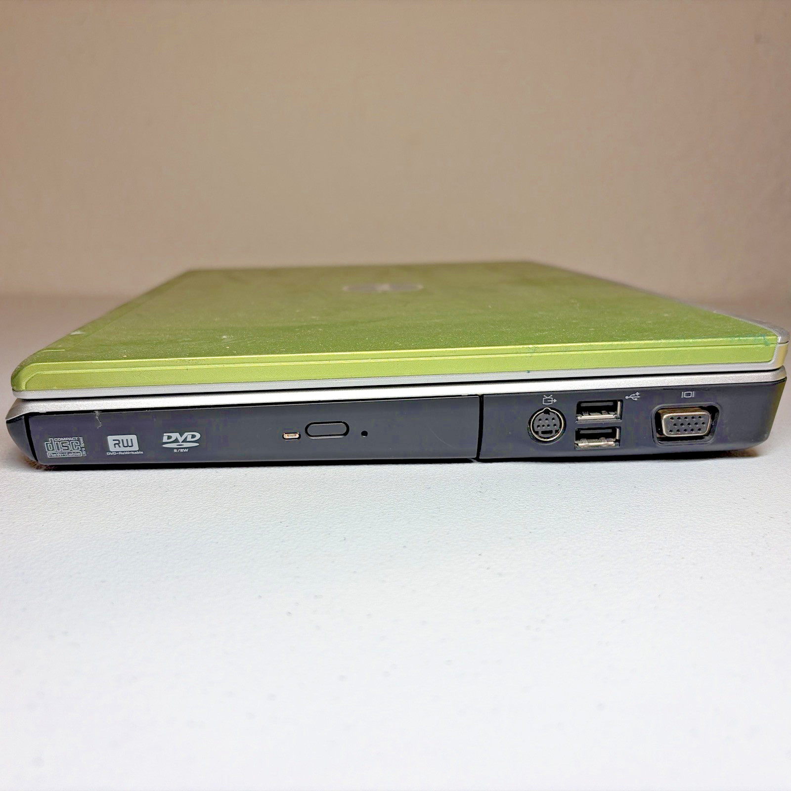 Dell Inspiron 14″ 1420 PP26L Green Laptop 1.66 GHz No HDD Windows Vista