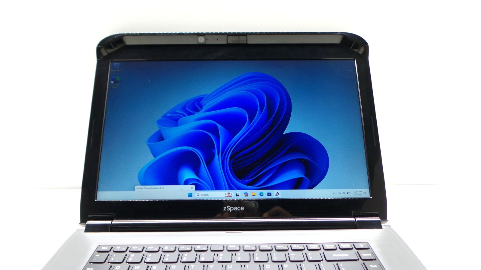 zSpace W1847 AMD A9-9420 RADEON R5 15.6” 3.00GHz 8GB RAM 256GB SSD WIN 11 PRO