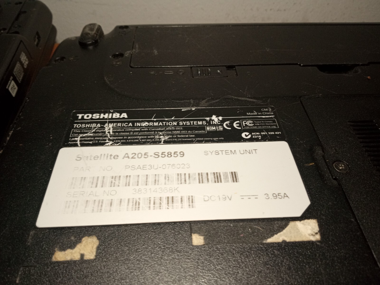 Toshiba PSLC8U-03701Q Laptops 2X (Untested) No Power Supplies