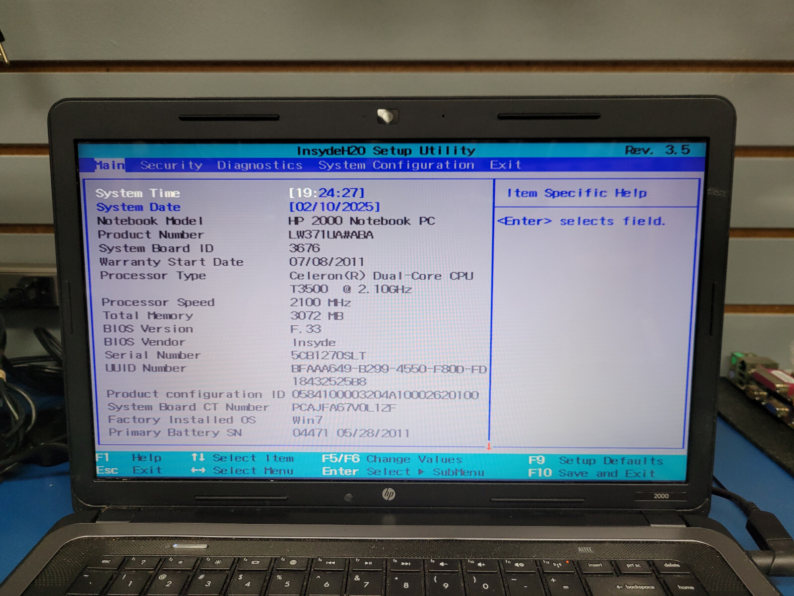 HP 2000-239WM Laptop-Intel Celeron T3500 3GB RAM Windows 10 Read Carefully