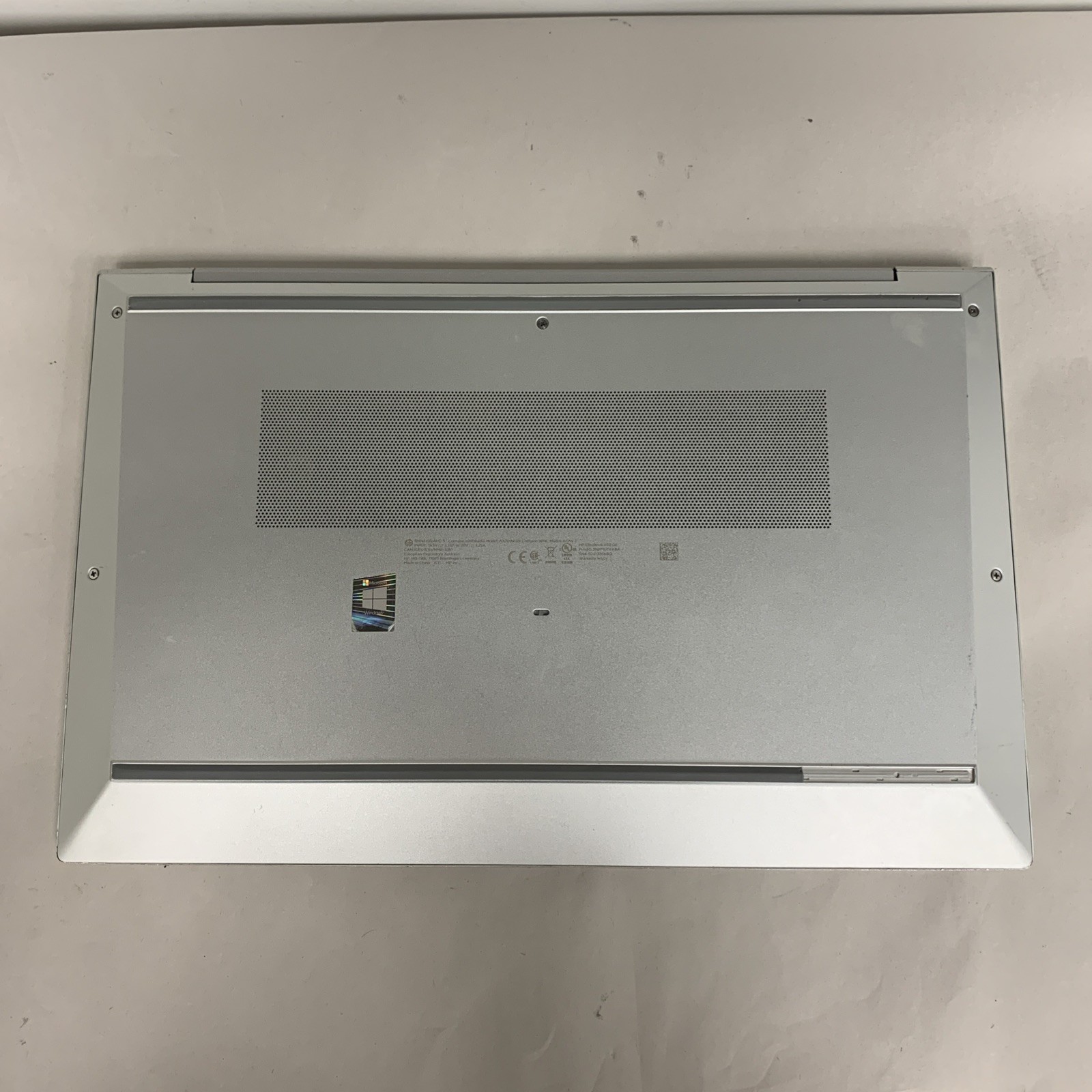HP Elitebook 850 G8 15.6″ i5-1135G7 16GB RAM 256GB SSD Win11 Pro